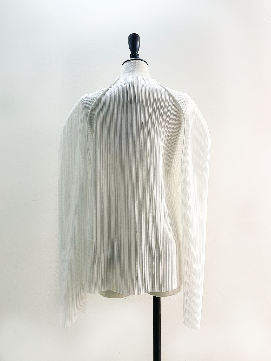 AMOMENTO MENS PLEATS ZIP UP JUMPER