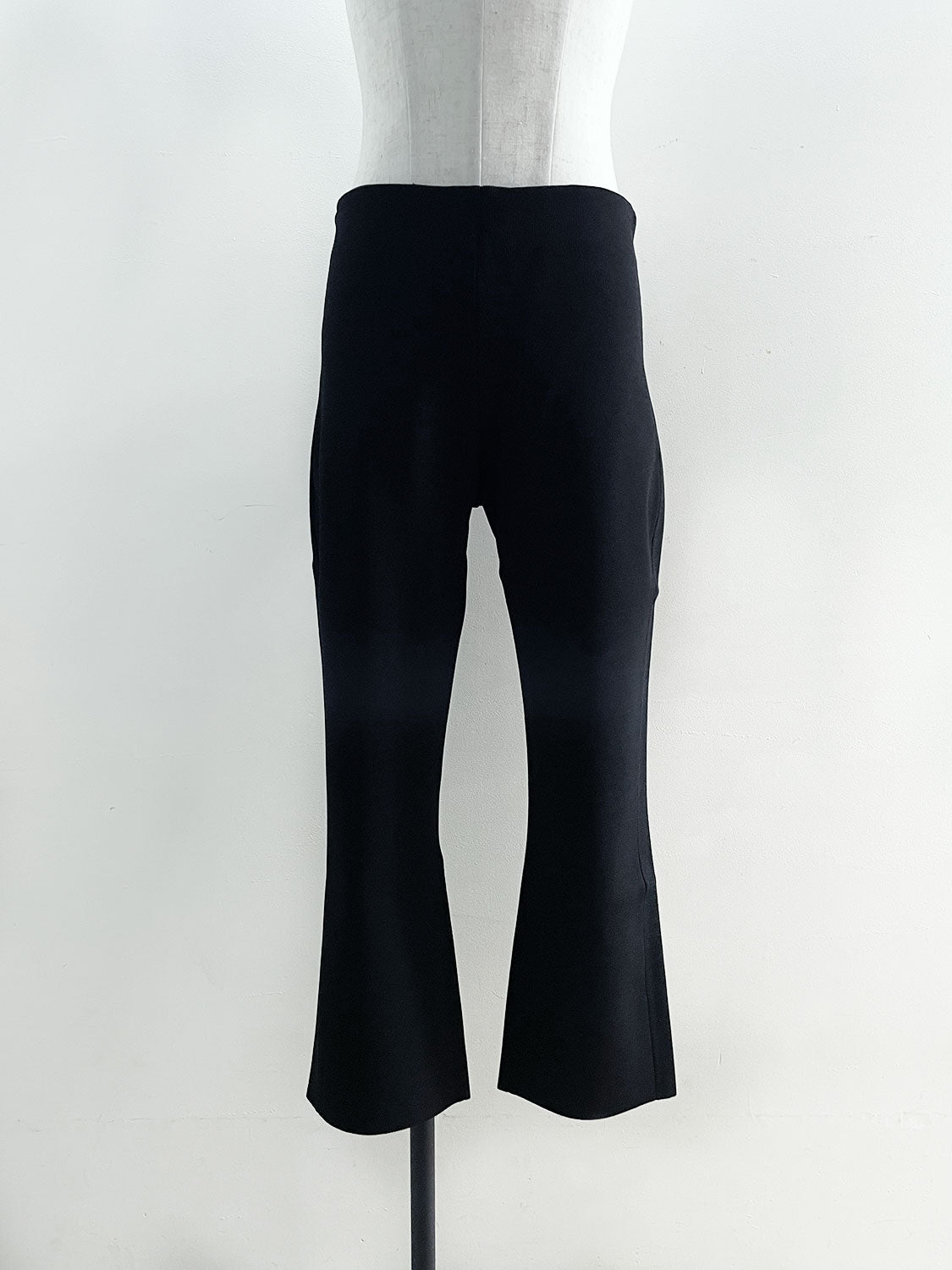 AMOMENTO KNIT CAPRI PANTS
