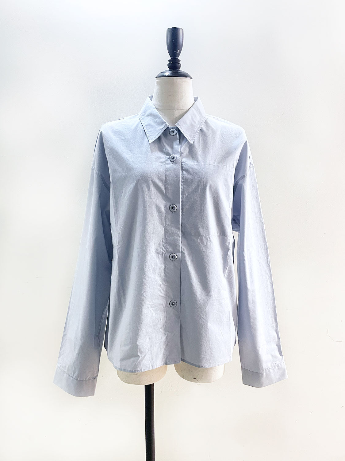 AMOMENTO REVERSE POCKET SHIRTS