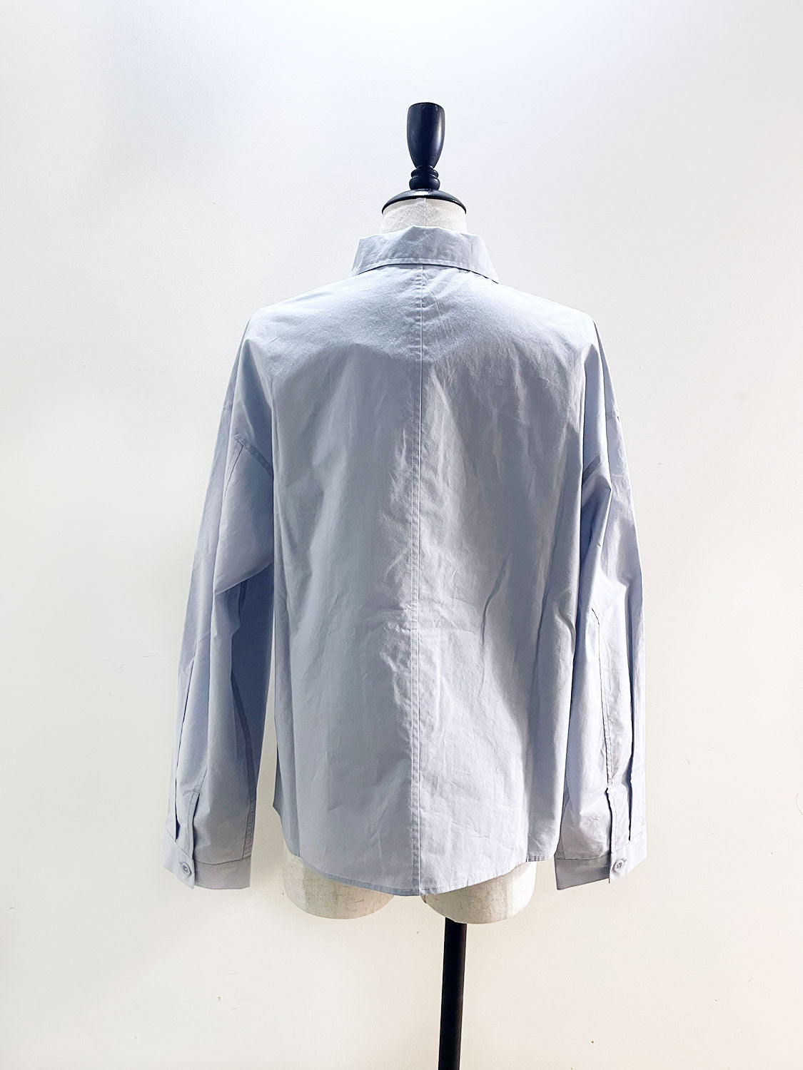 AMOMENTO REVERSE POCKET SHIRTS