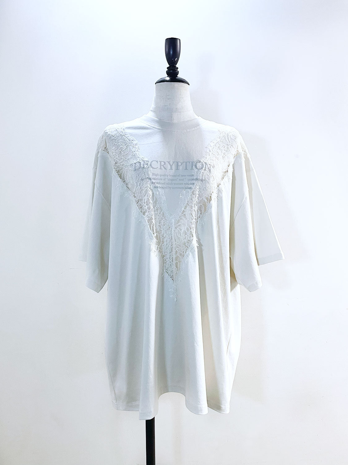 PRANK PROJECT V-Cut Lace Logo Top