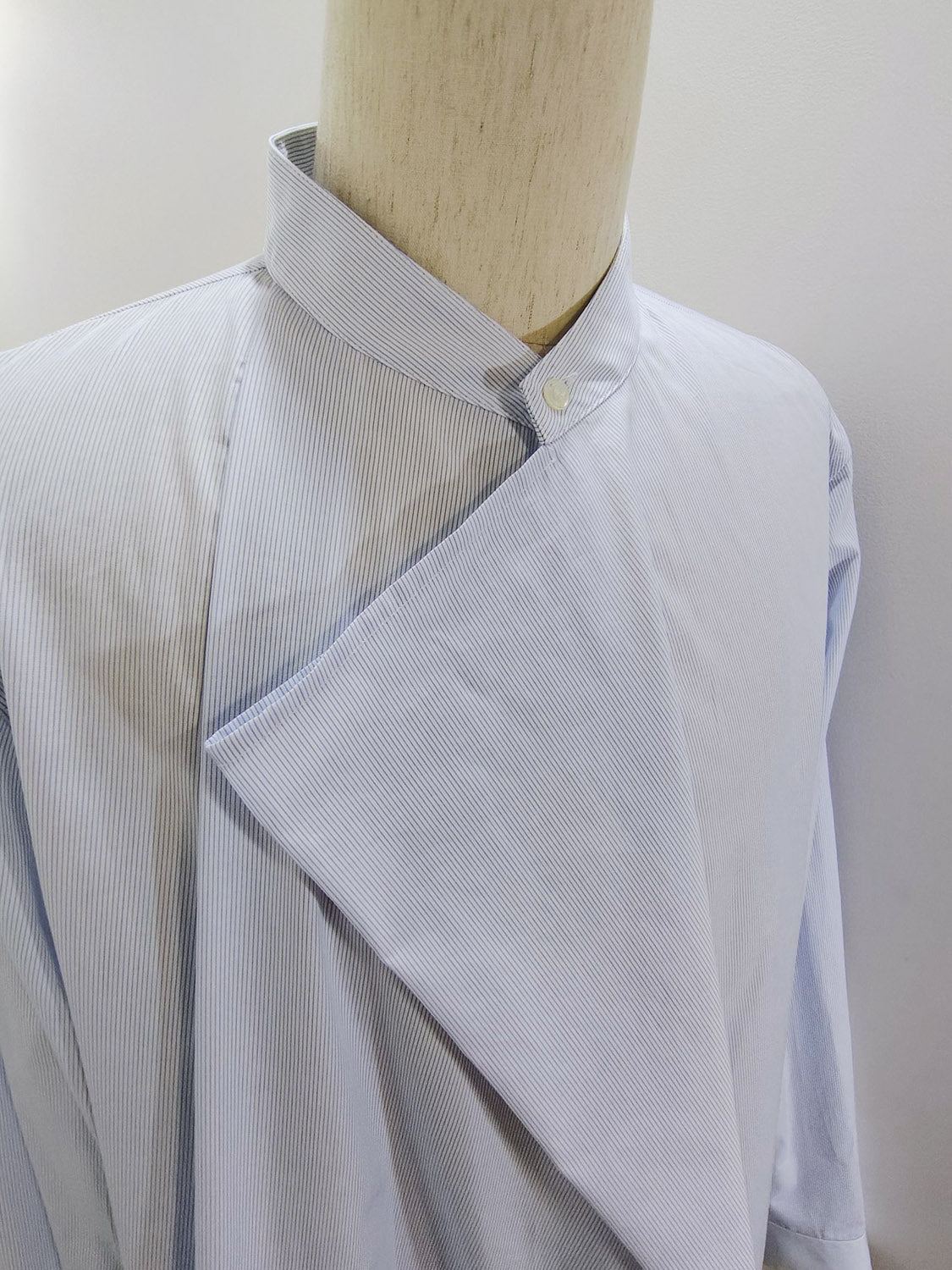 HED MAYNER  HMMD60061A STANDCOLLAR FLAP SHIRT