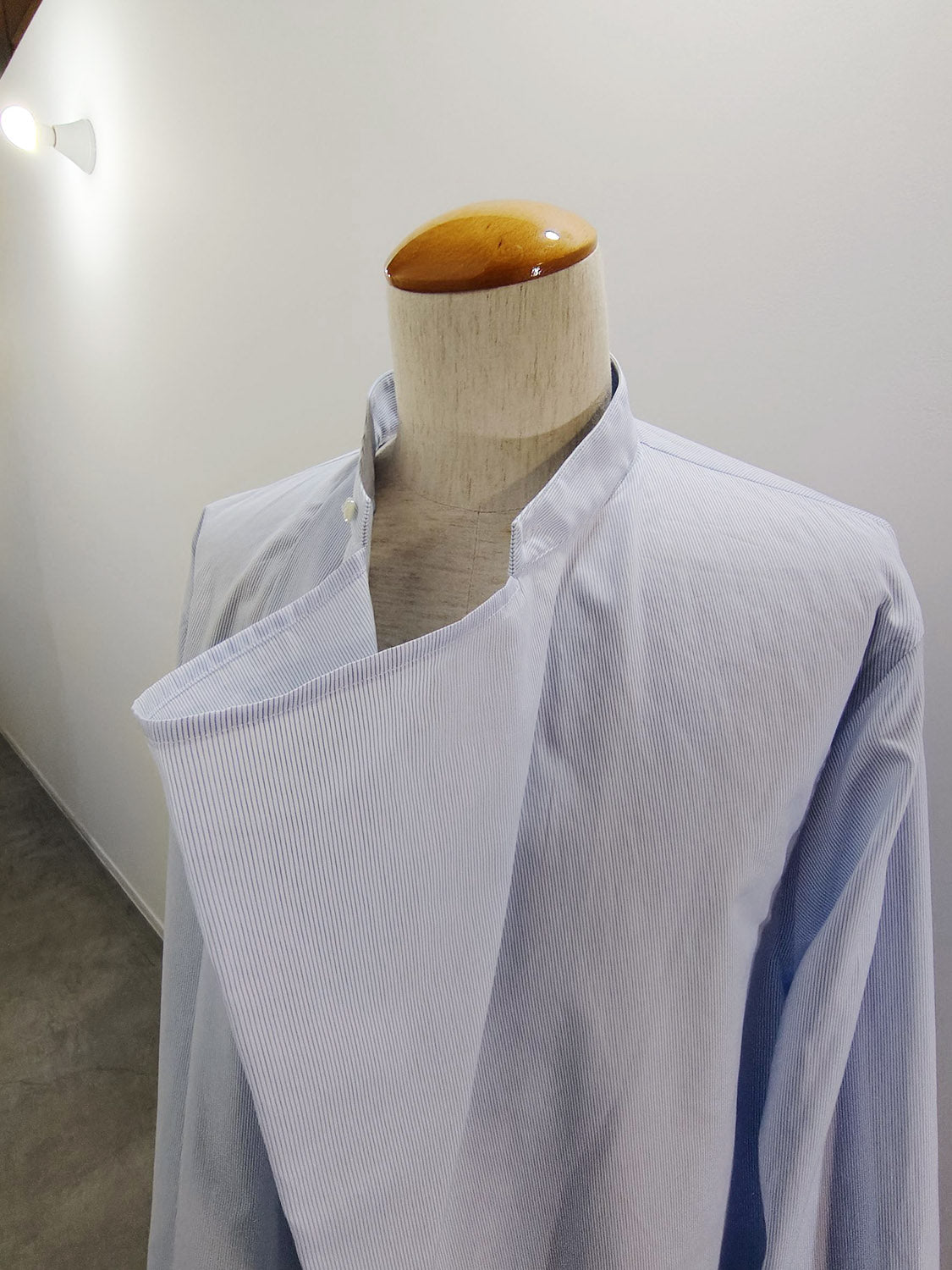 HED MAYNER  HMMD60061A STANDCOLLAR FLAP SHIRT