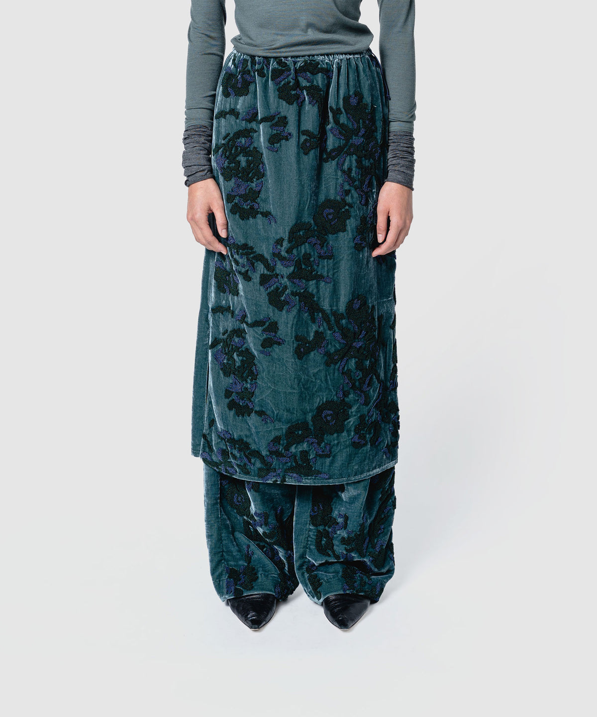 muller of yoshiokubo  DIMENSIONAL EMBROIDERY SKIRT