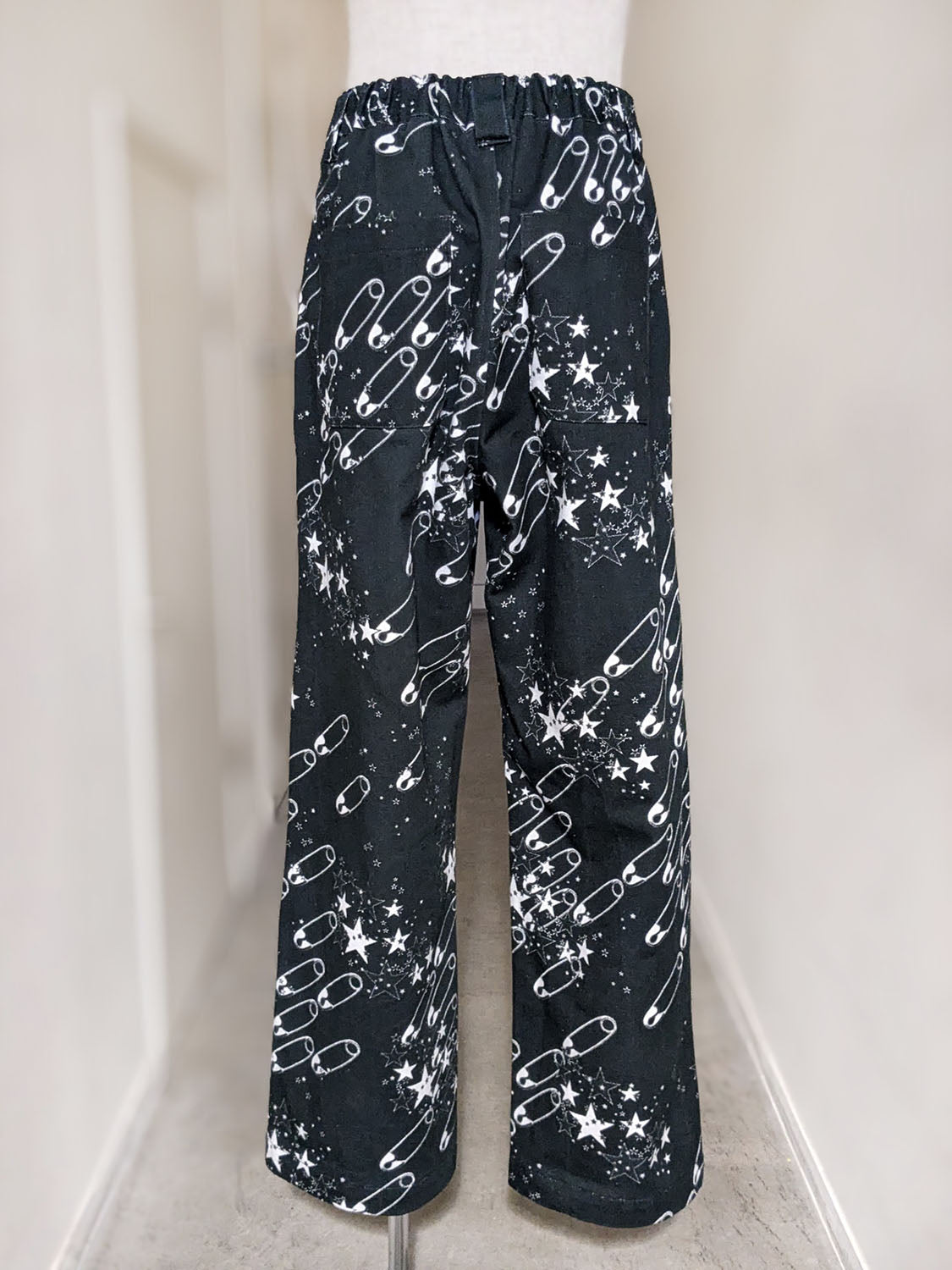 WATARU TOMINAGA SINGLE-PLEAT TROUSERS Safety Pin & Star