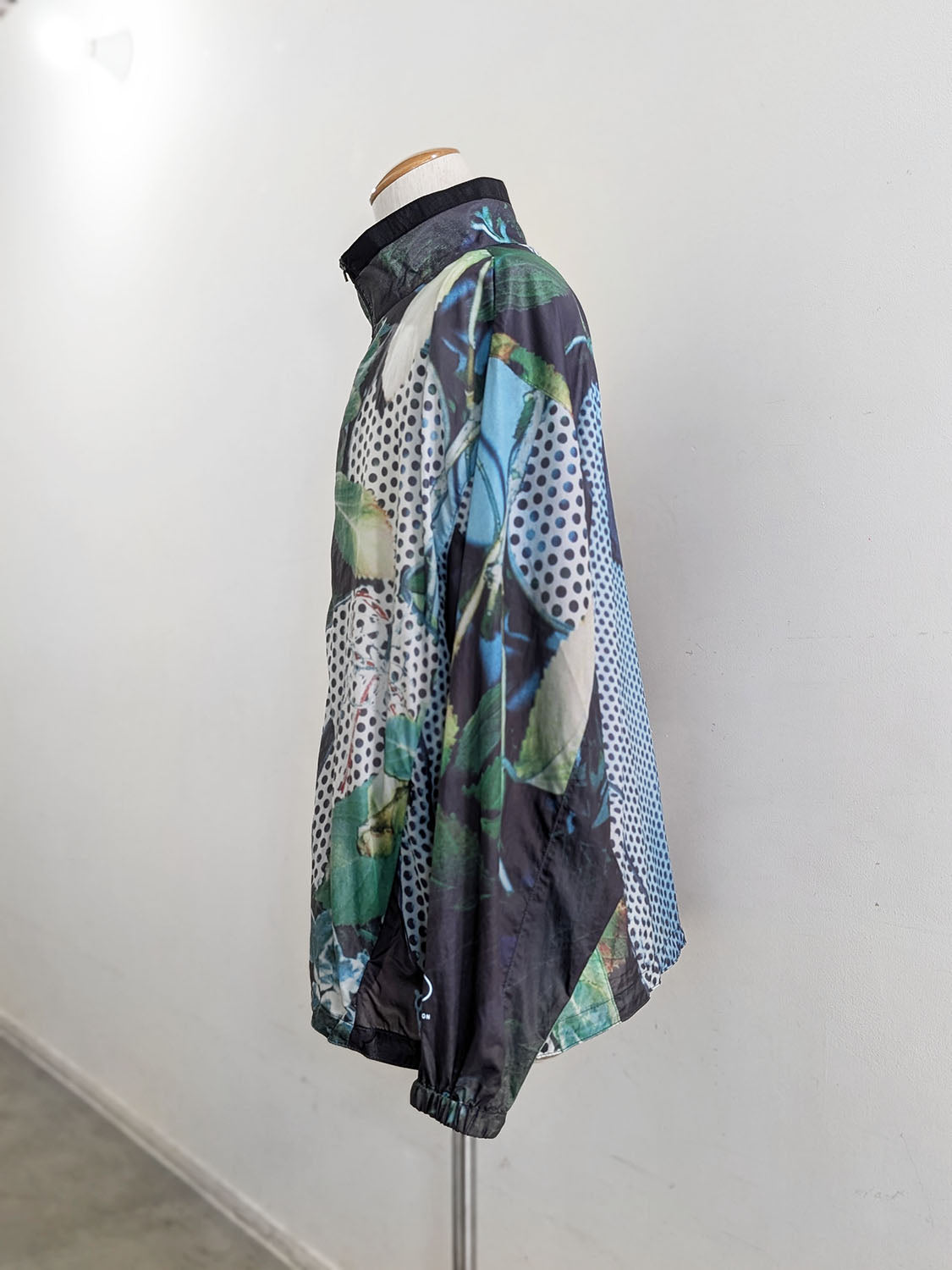 P.A.M URRAS SHELL JACKET