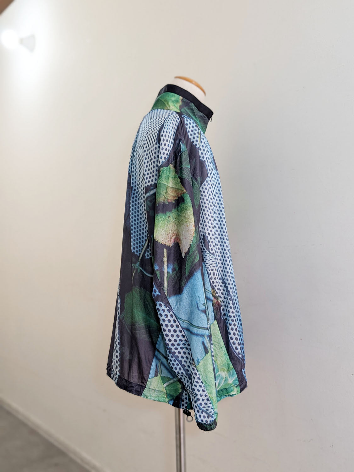 P.A.M URRAS SHELL JACKET