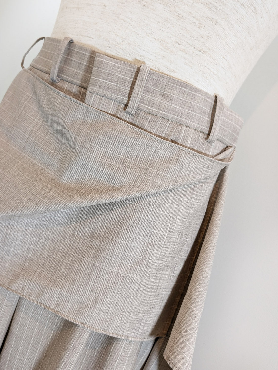 HED MAYNER PIN STRIPED WOOL STRETCH SPT
