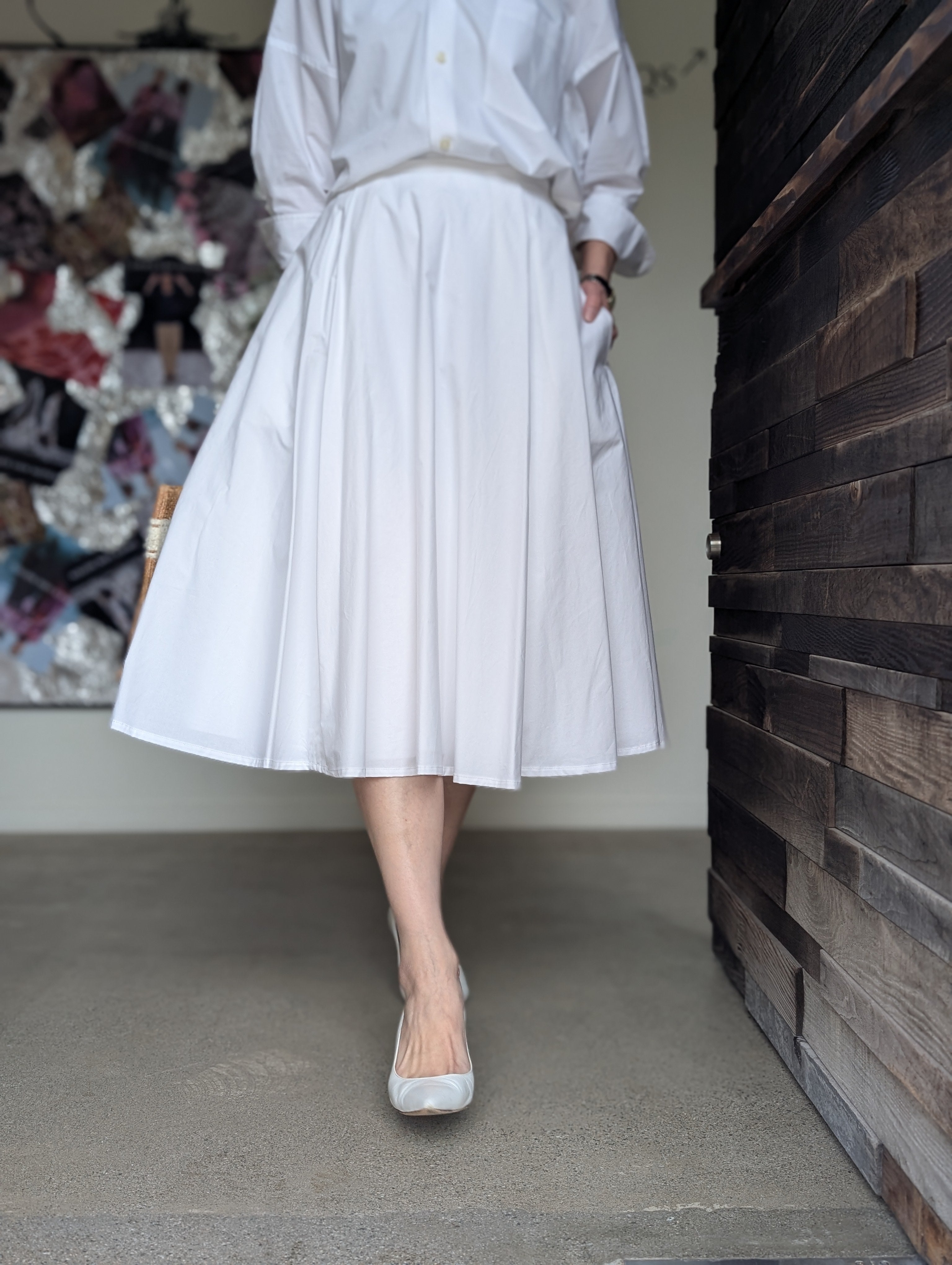 MADISONBLUE   TUCKED MI-MOLLET FLARE SKIRT