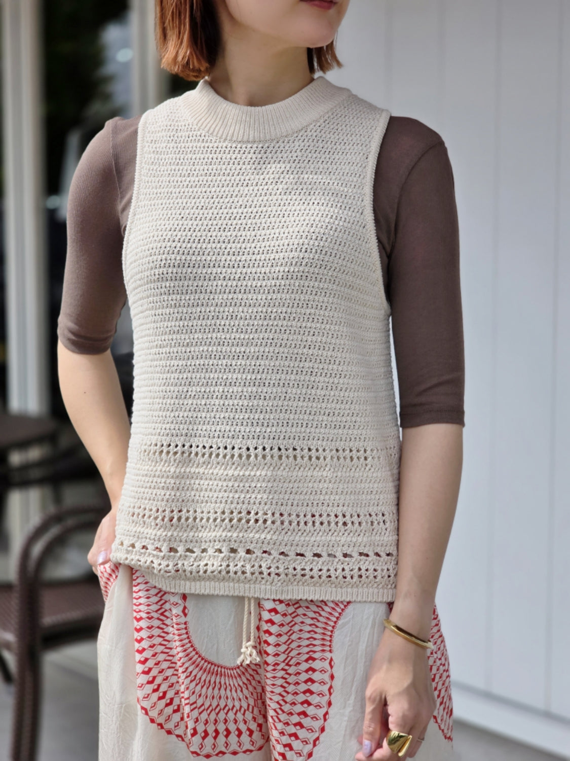 AMOMENTO CROCHET KNIT VEST