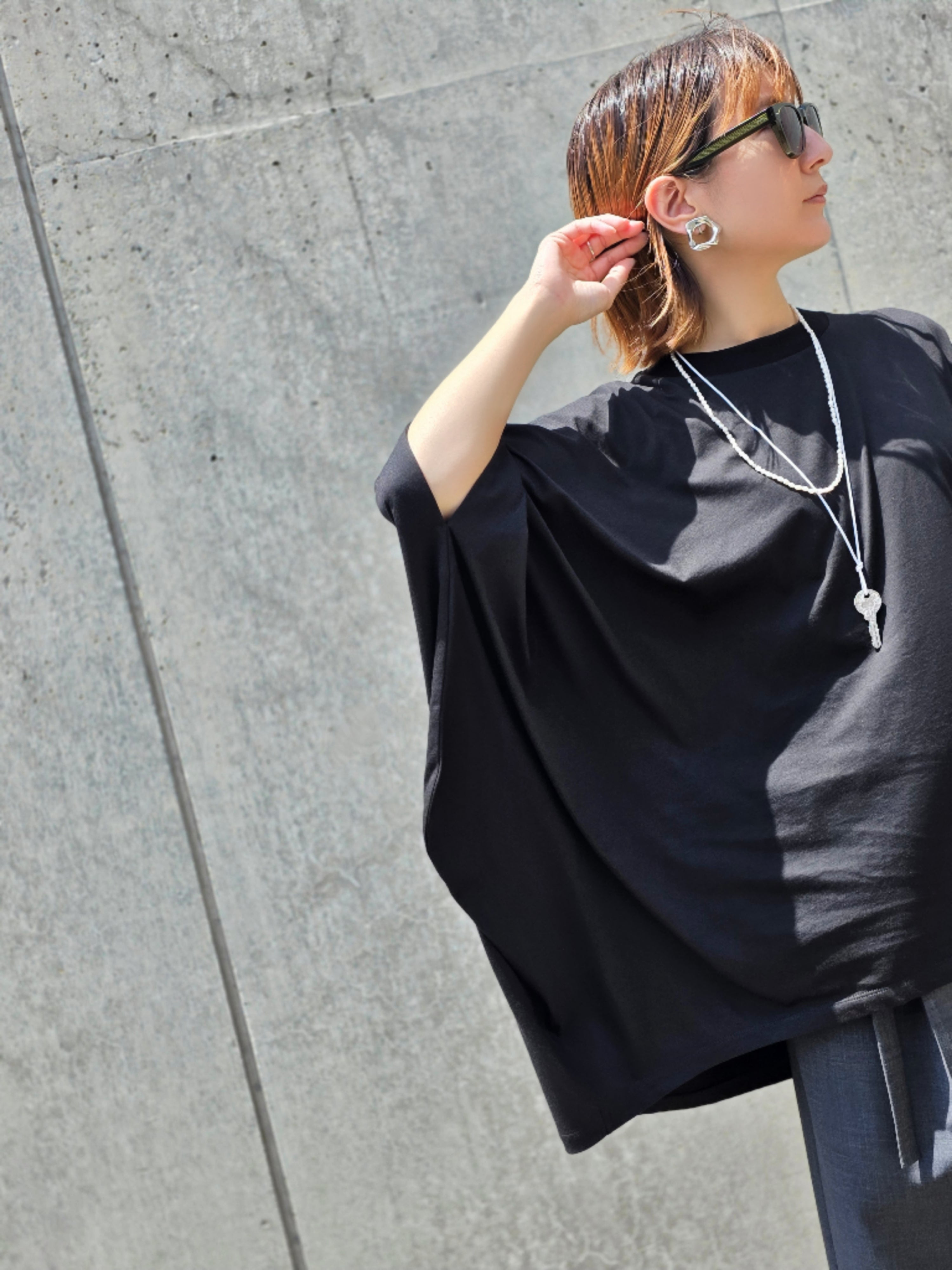 ENFOLD  HIGH-NECK HEXAGON T-SHIRT
