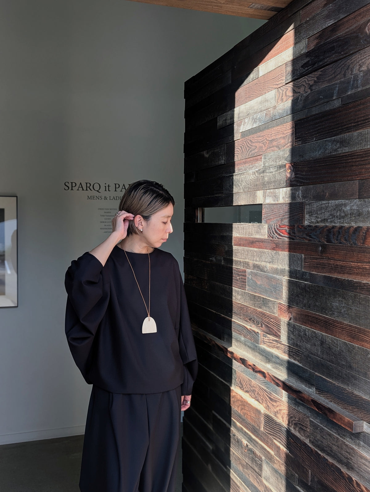 AEHRR 【021 Draping Form Crewneck PO】