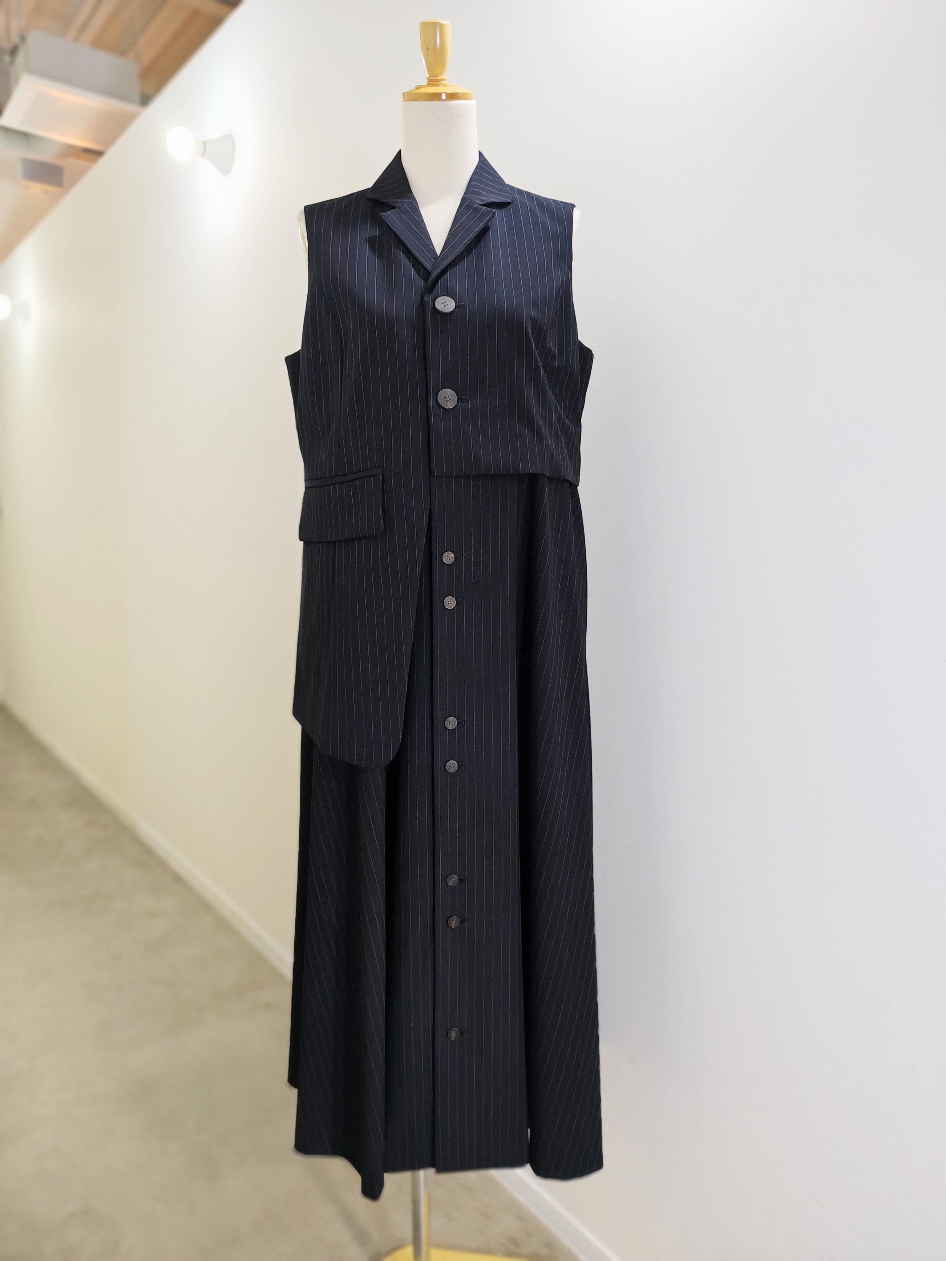 ENFOLD UMBRELLA HEM DRESS　８月