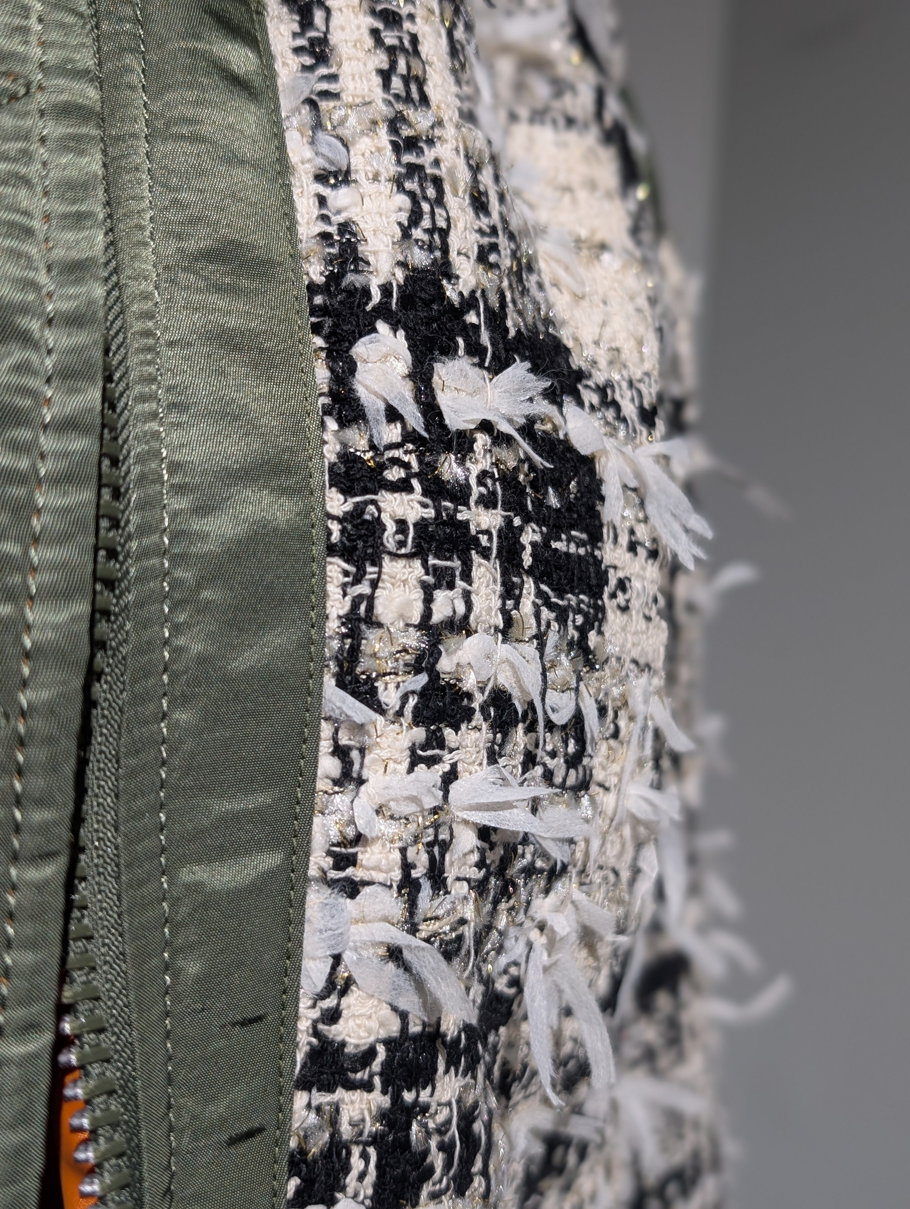 LUTZ HUELLE  PATCH BOMBER V2