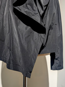 LUTZ HUELLE  TWIST TOP