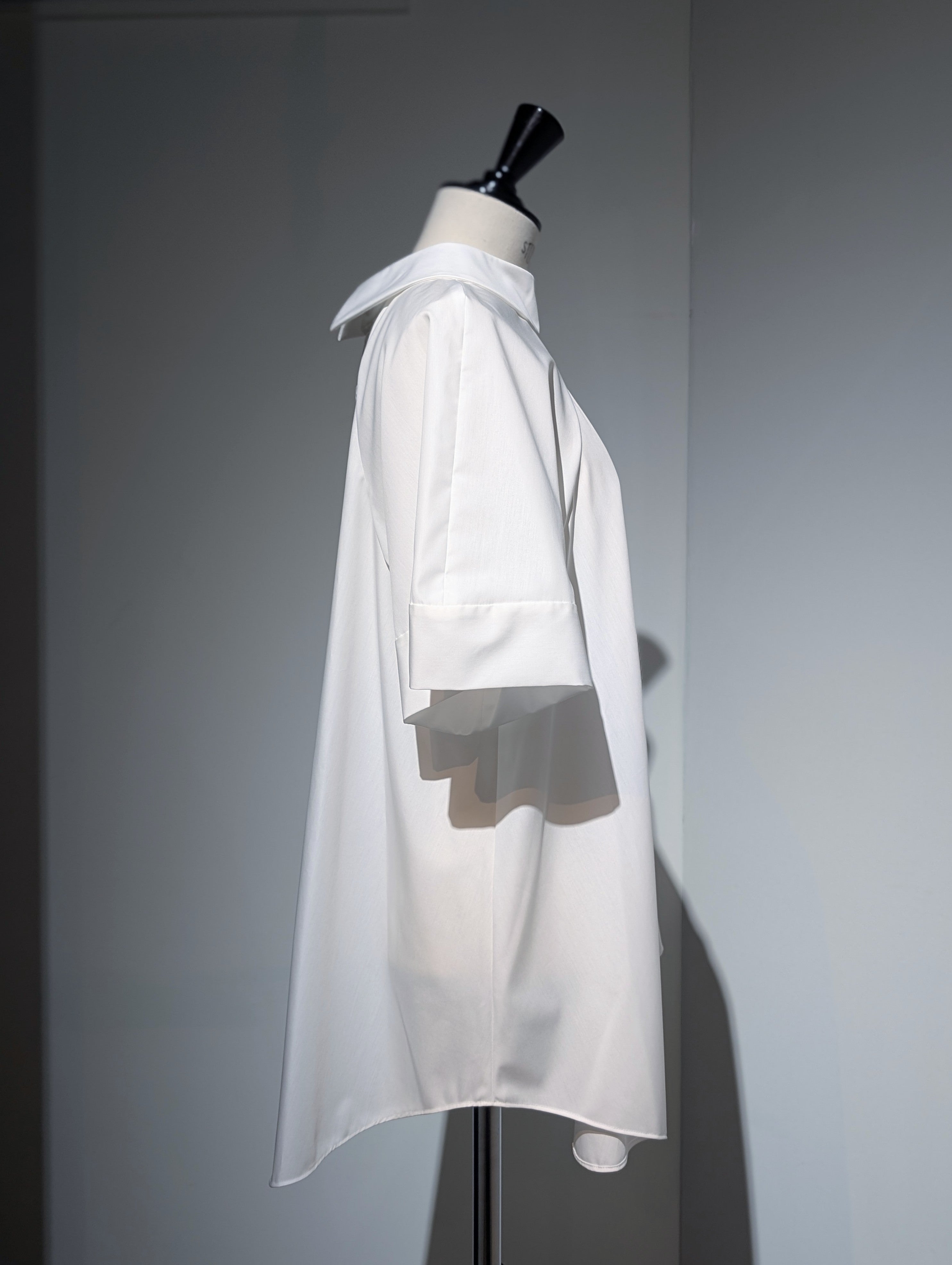 ENFOLD  HIGH-NECK BLOUSE