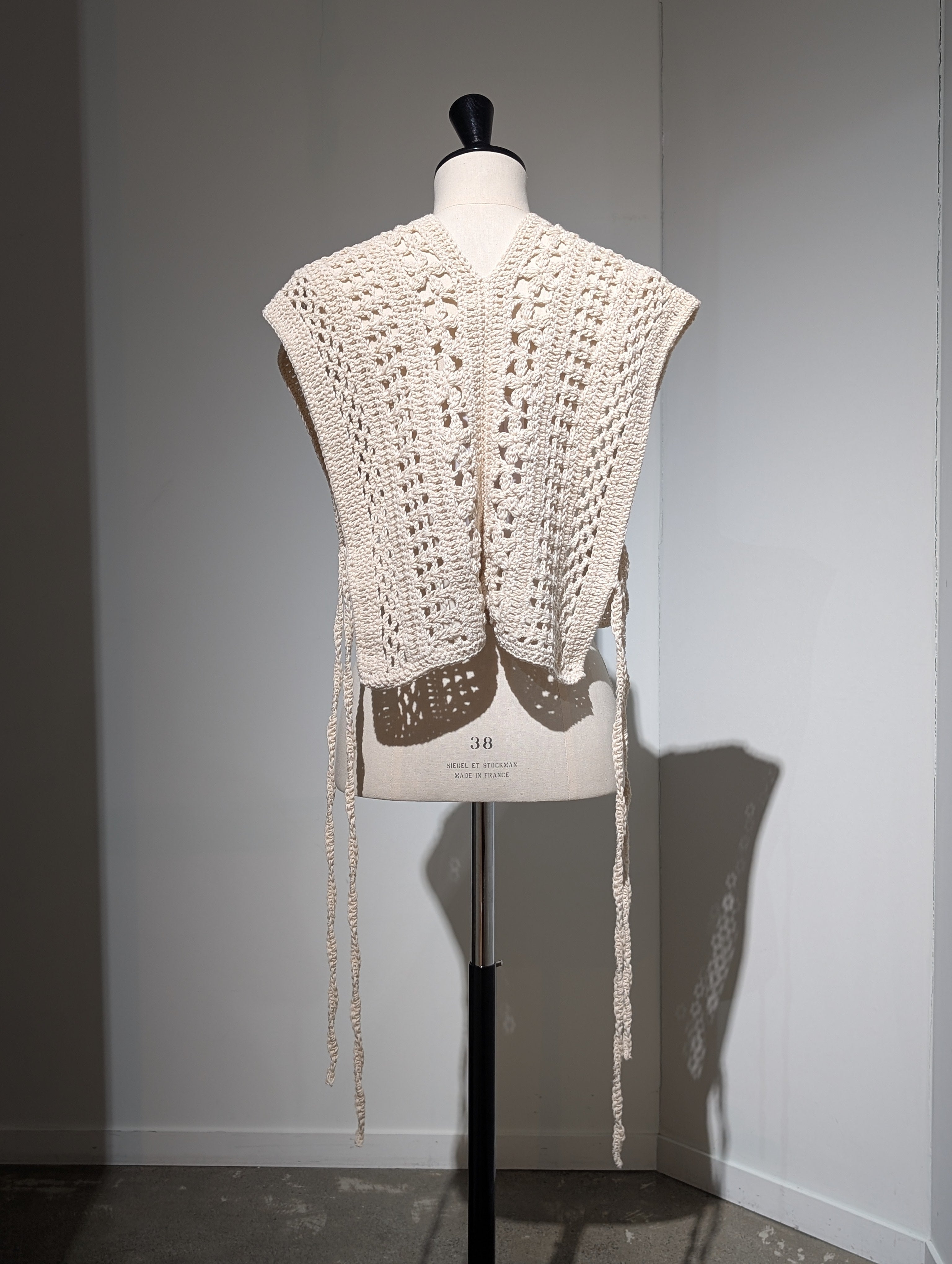 SEEALL SAW63 KN804 CROCHET V TOP