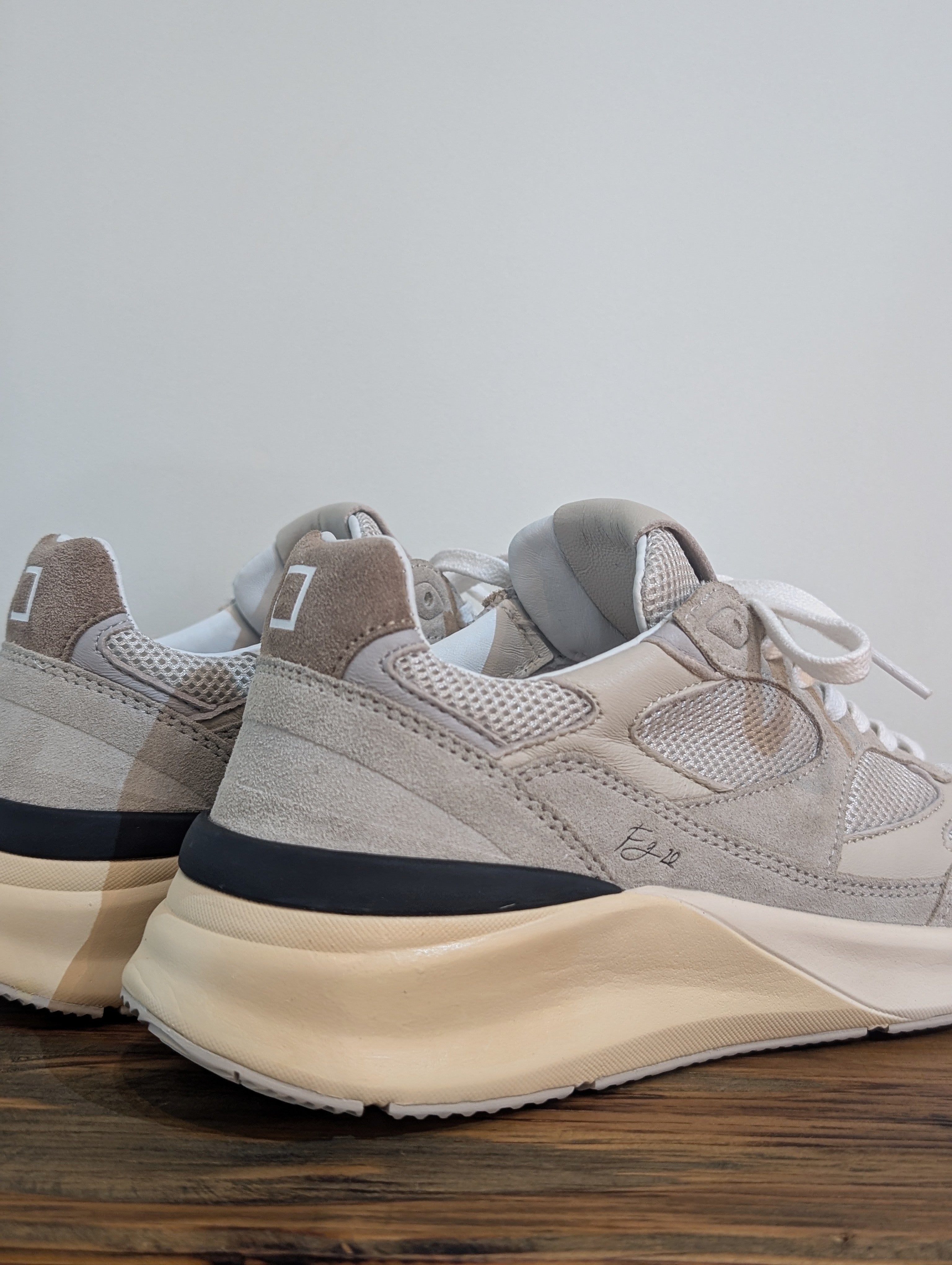 D.A.T.E.【FUGA MESH IVORY】