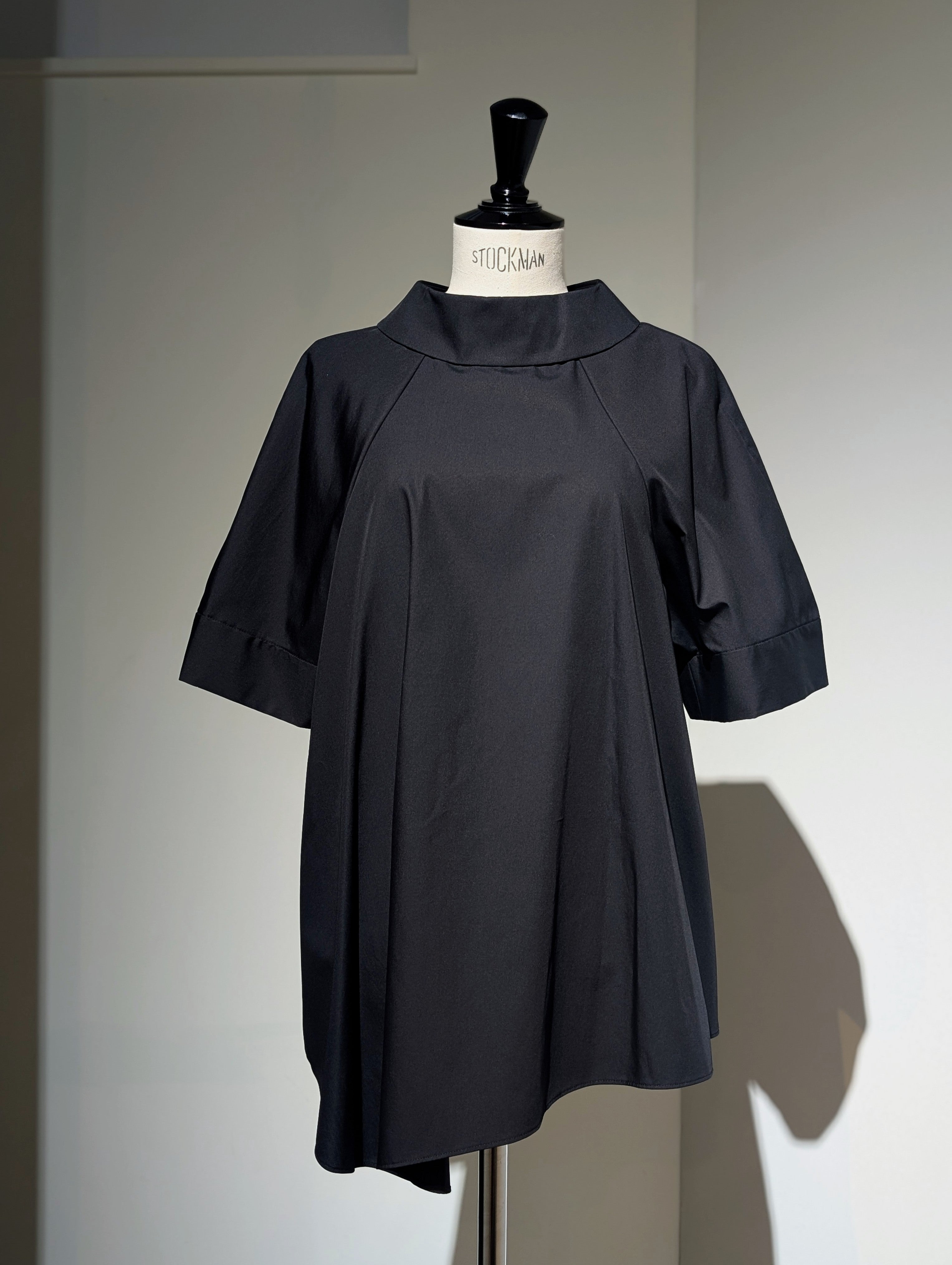 ENFOLD  HIGH-NECK BLOUSE