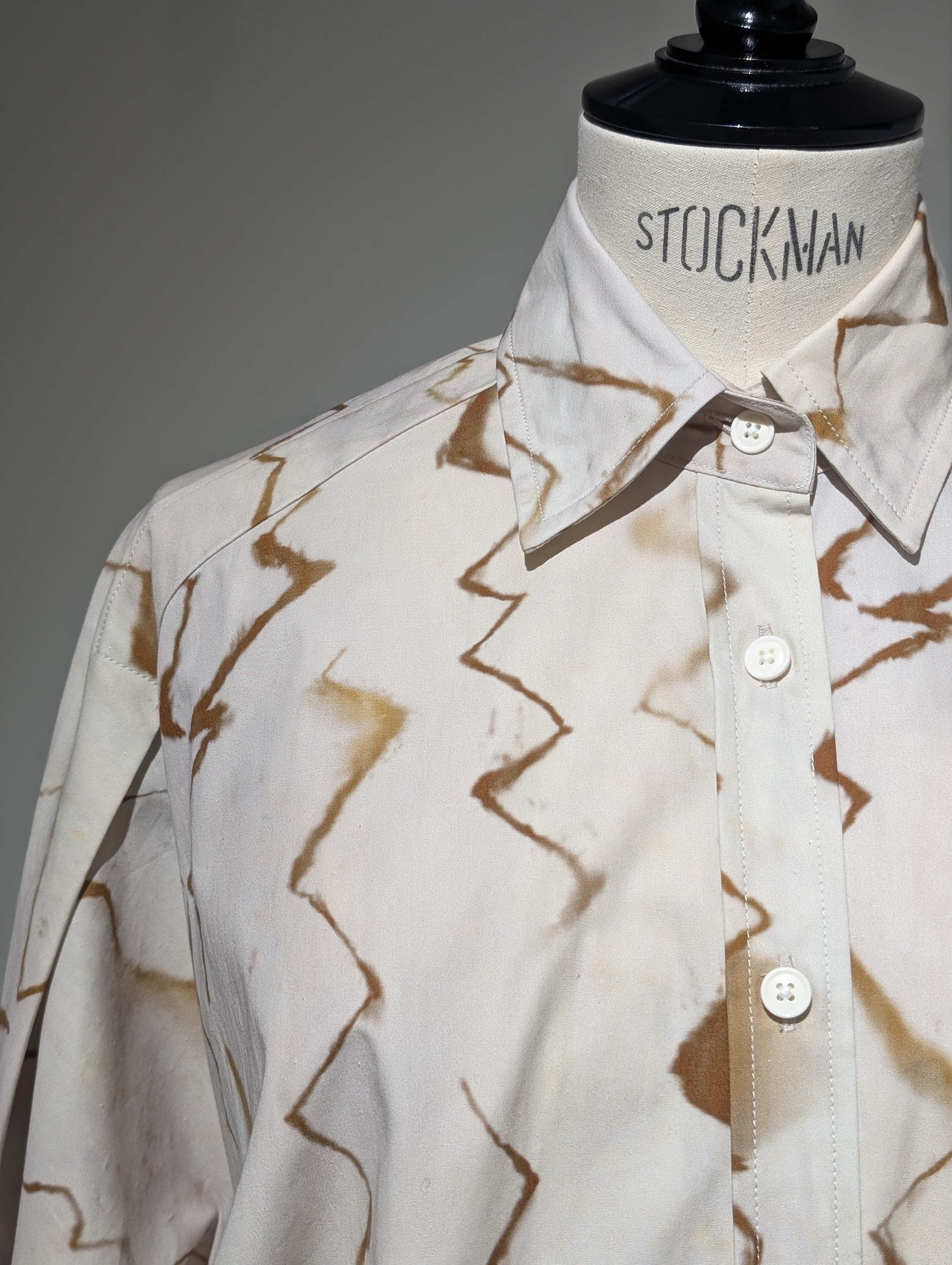 AEHRR 【Draping Action Pleats Sleeve Print Shirt】