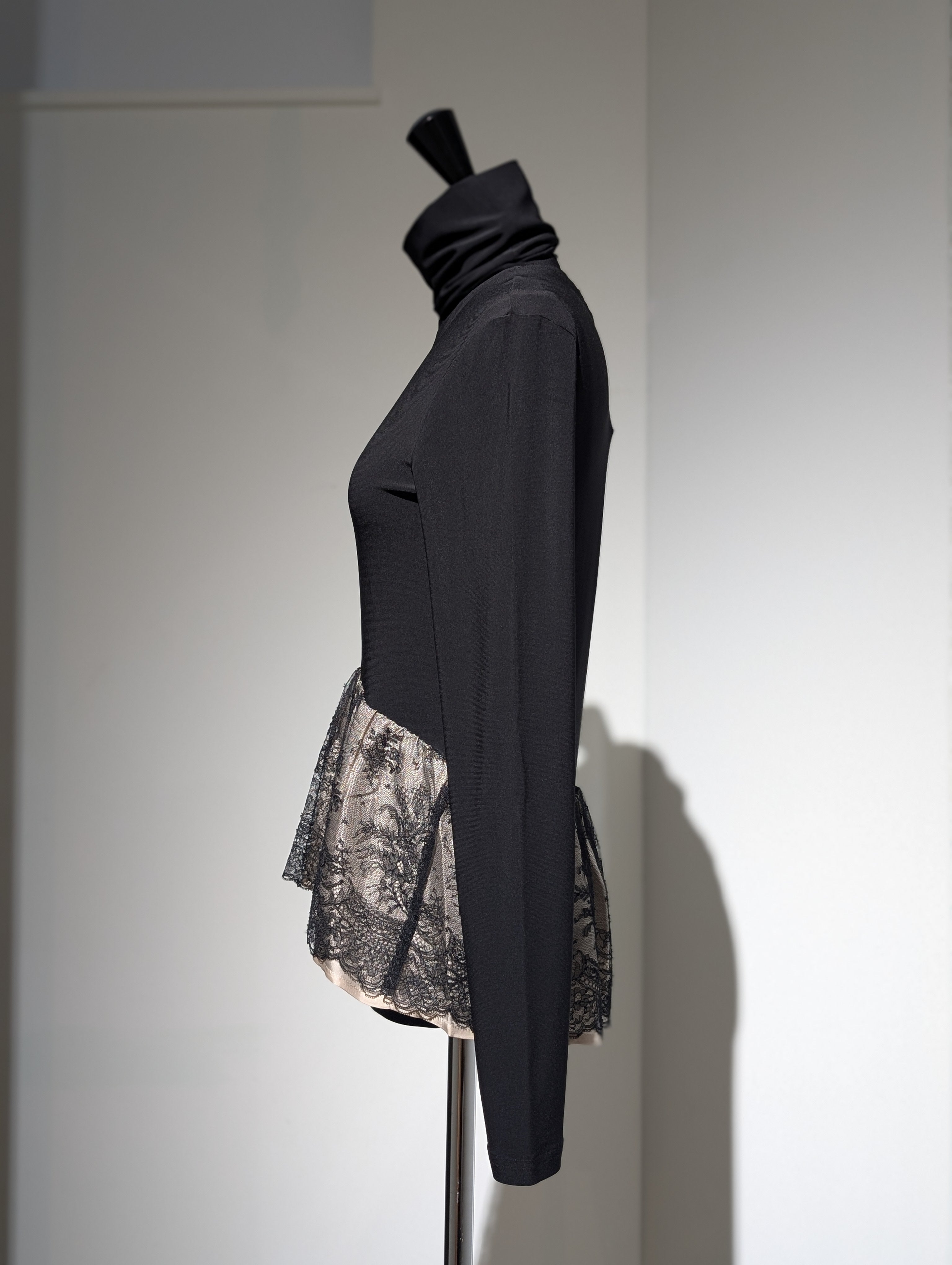 LUTZ HUELLE  MIST TOP