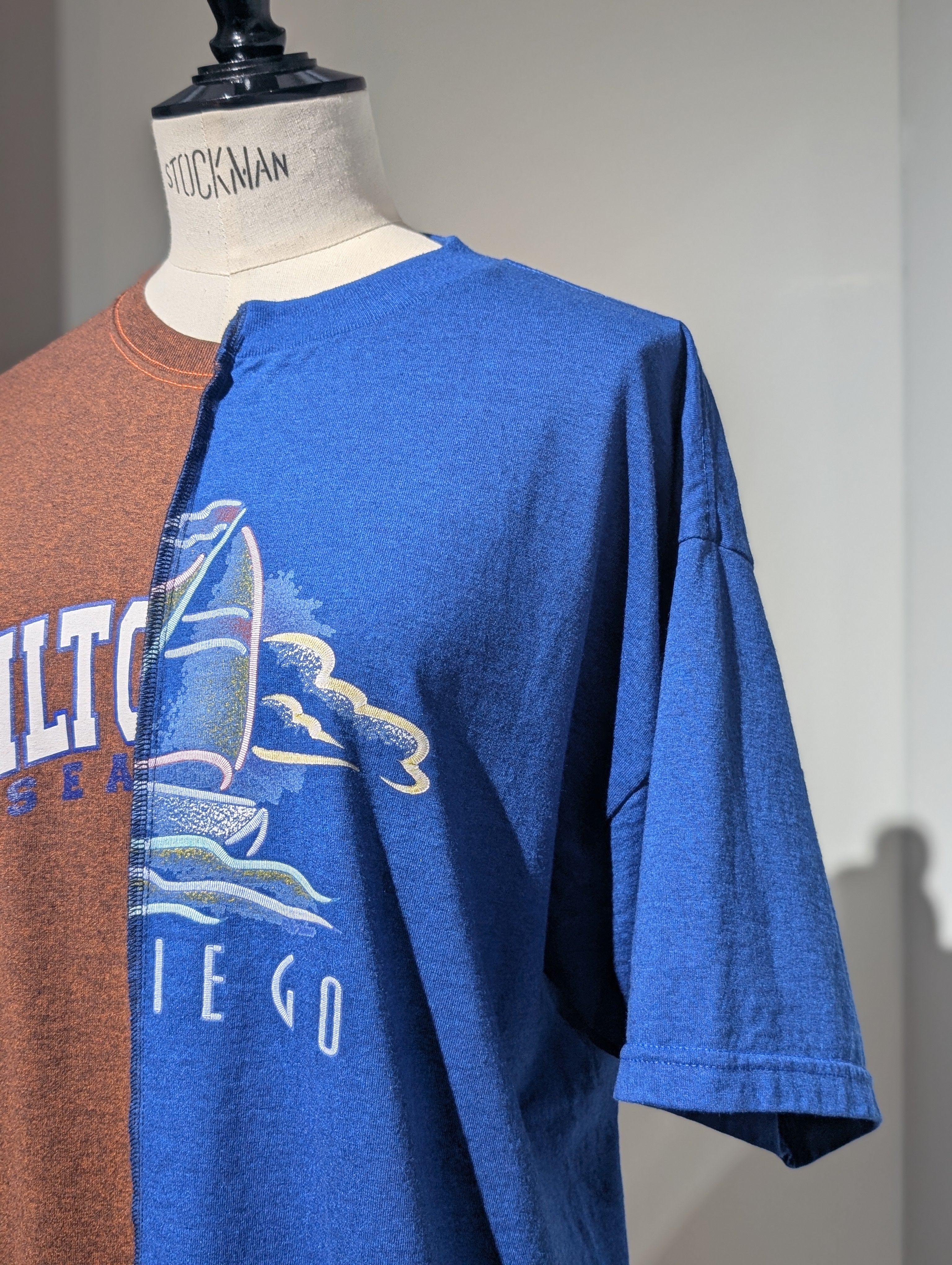 QUIITO HALF DYED LOGO TEE