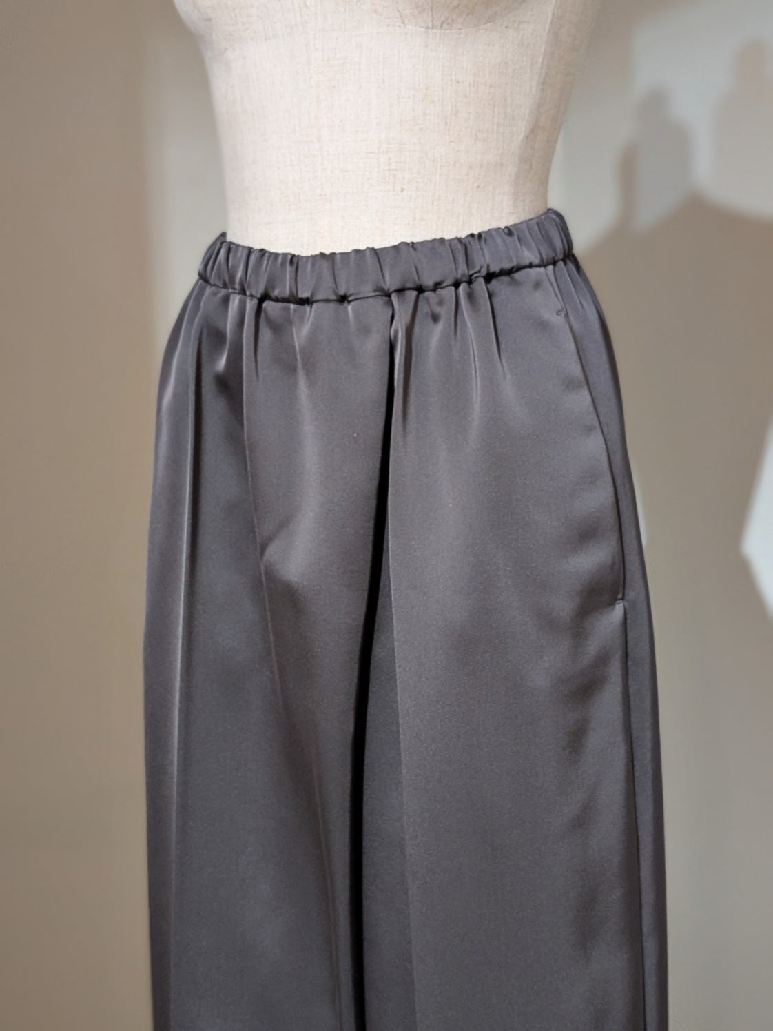 ENFOLD CROPPED SAROUEL-PANTS