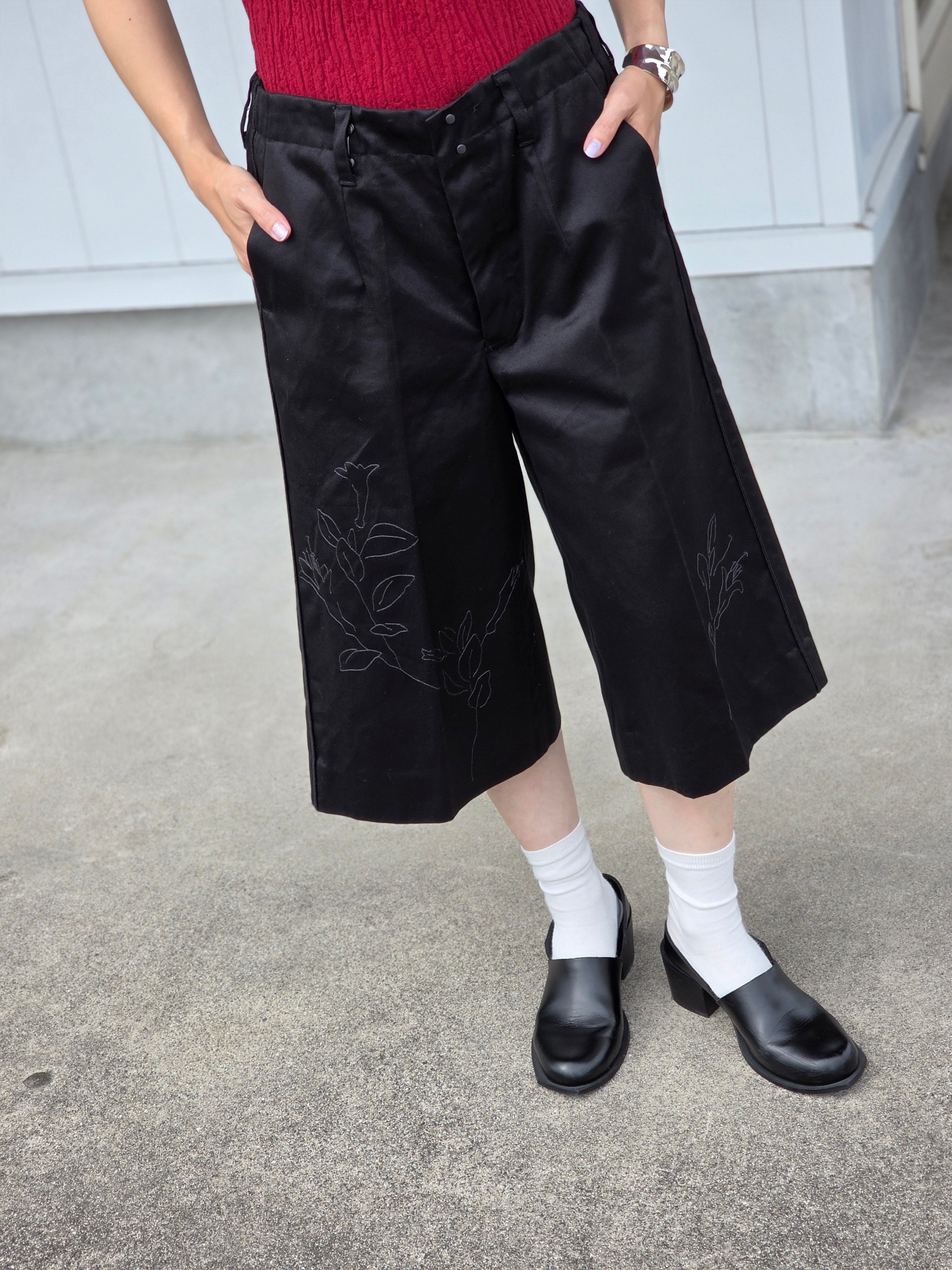 TANAKA  ST-253-BKE THE SHORTS (BLACK EMBROIDERY)