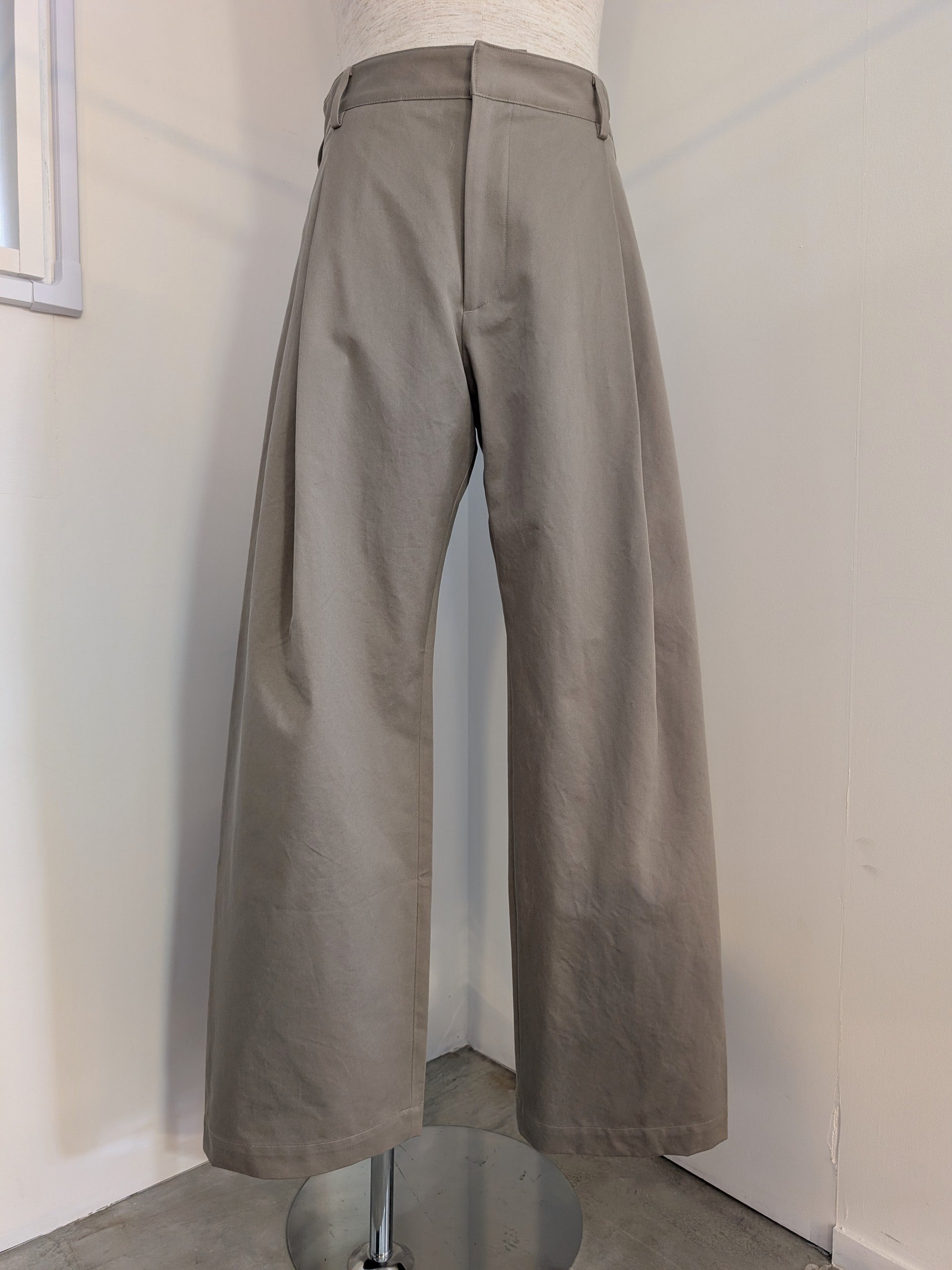SEVENTH BERMUDA CHINO PANTS