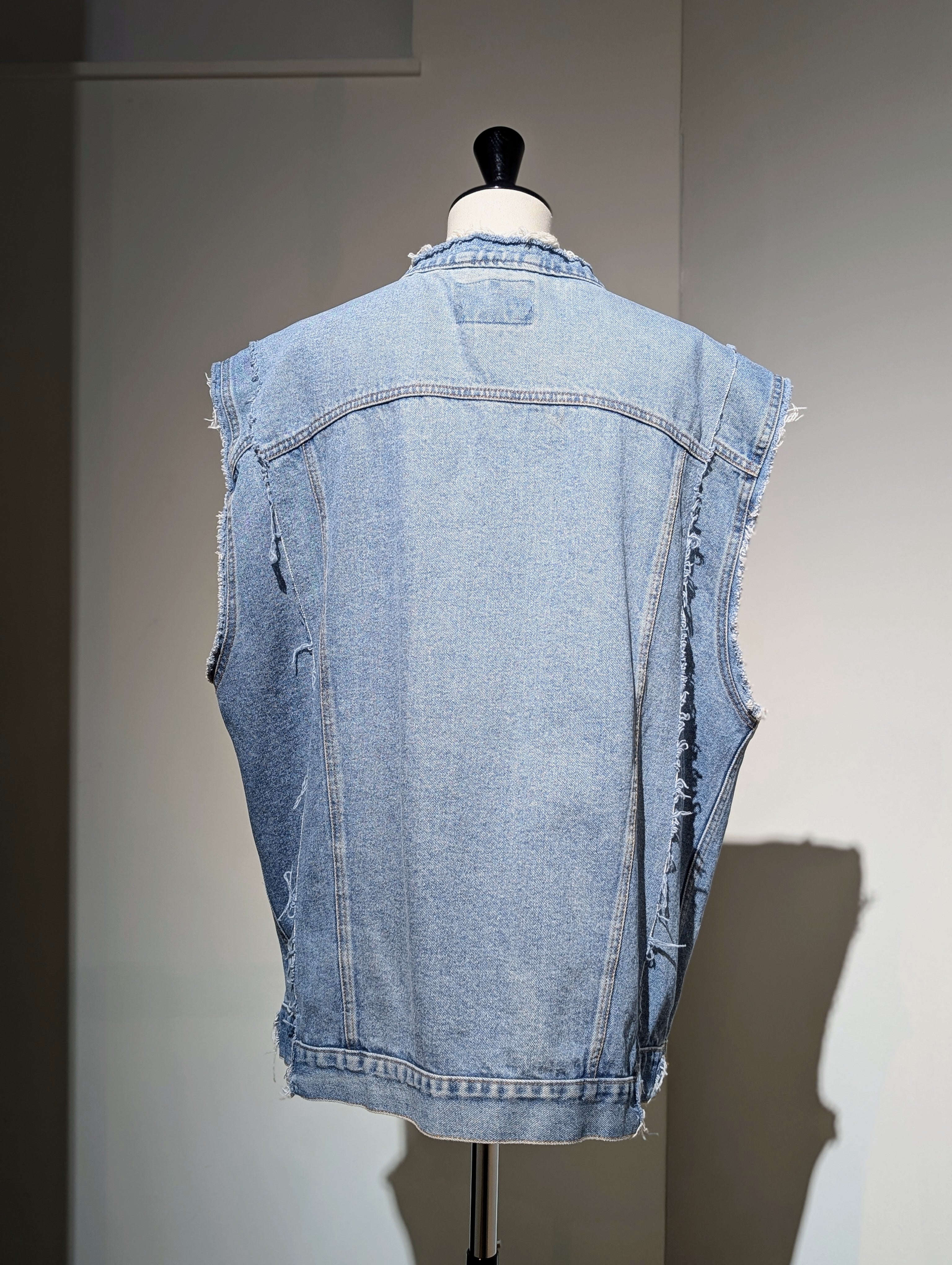 QUIITO RANDOM VEST