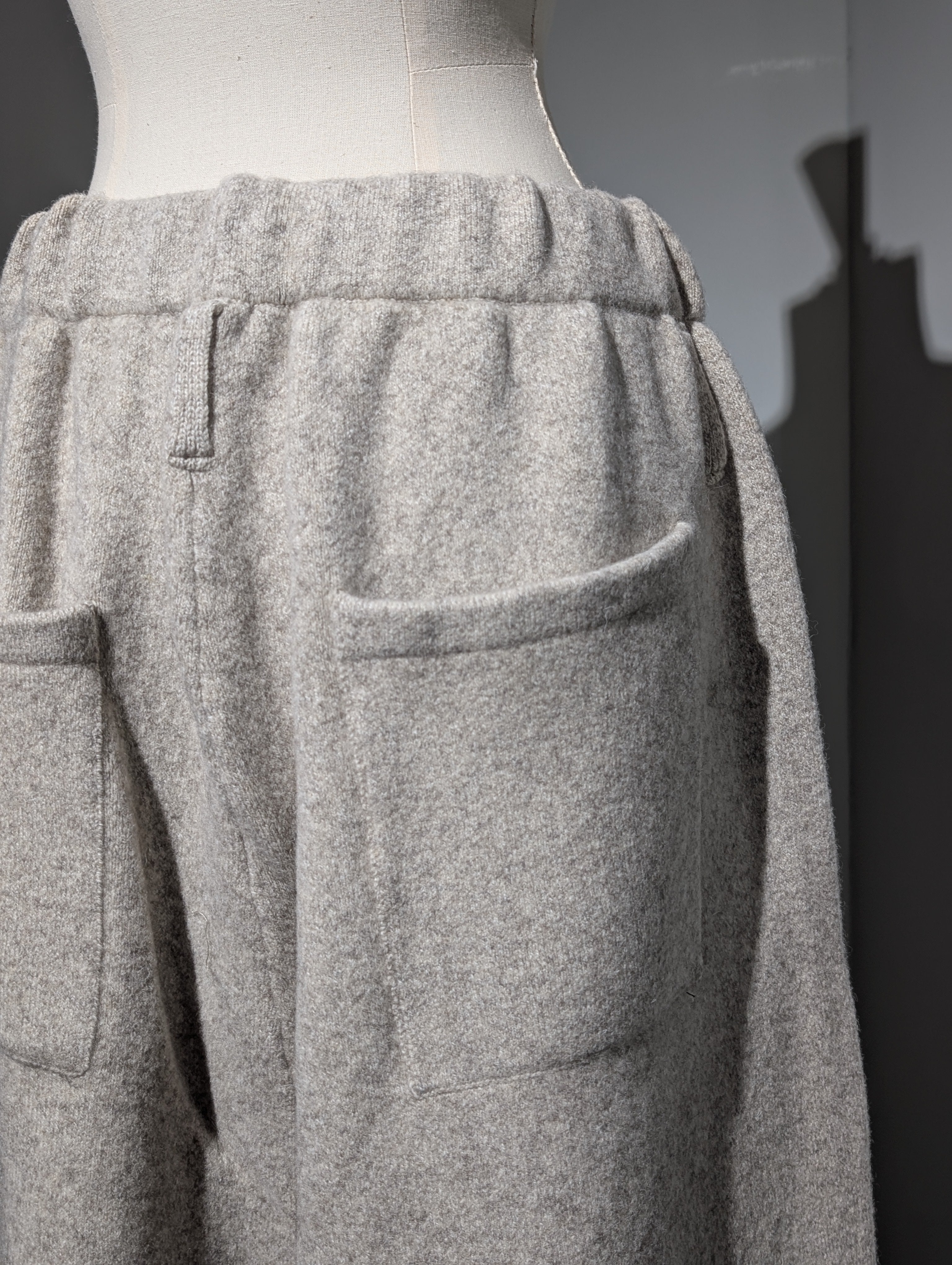 AEHRR 【Draping Knit Pants Extra Wide】