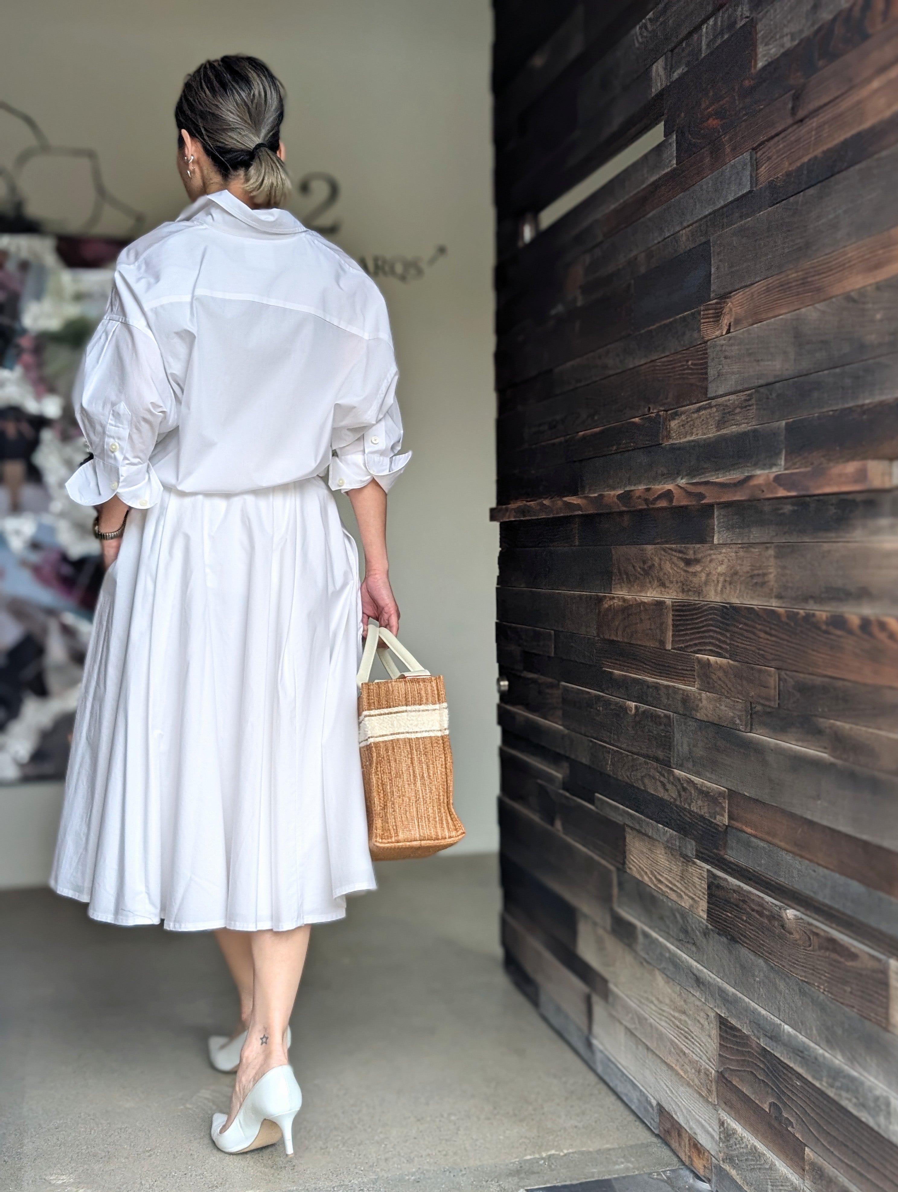 MADISONBLUE   TUCKED MI-MOLLET FLARE SKIRT