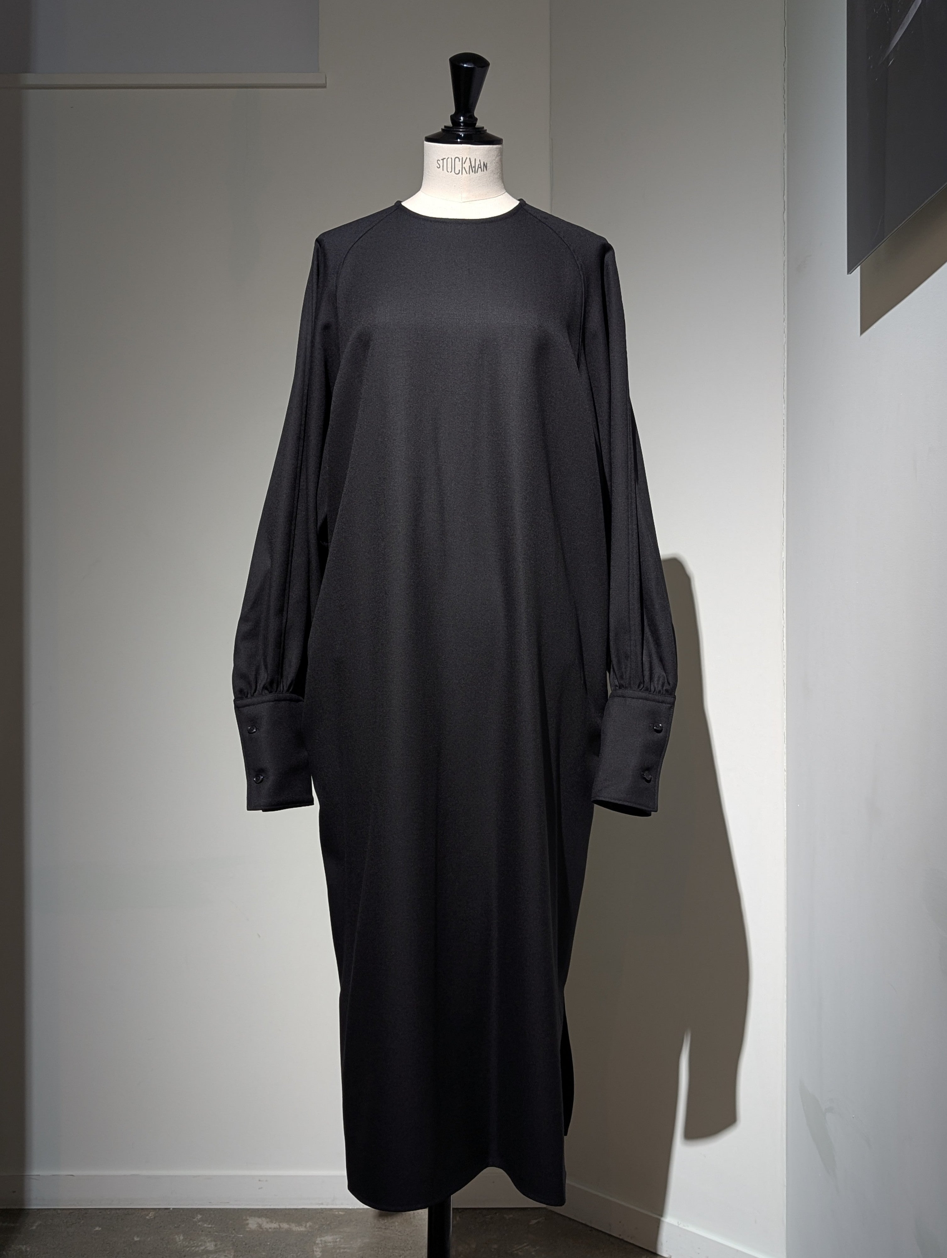 AEHRR 【Draping Yoke Raglan Sleeve C/N OP】