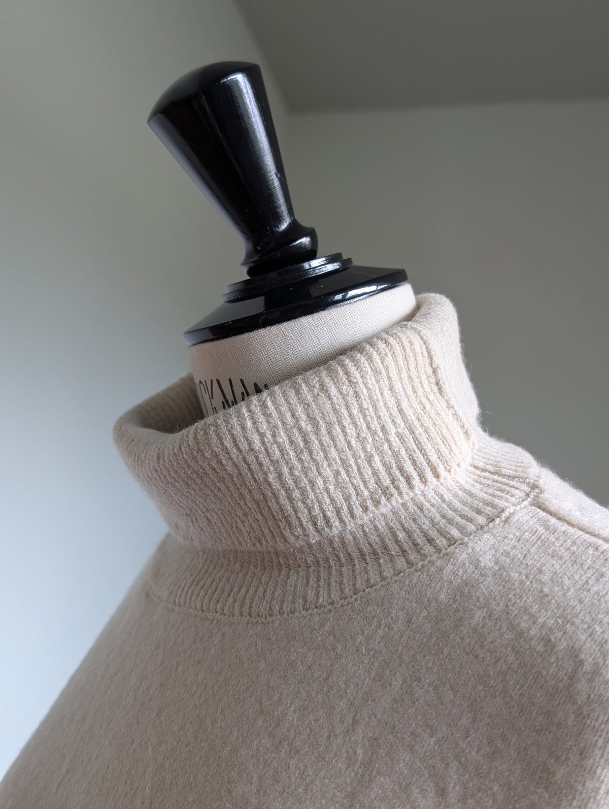 AEHRR 【002 Draping knit H/N Pullover】