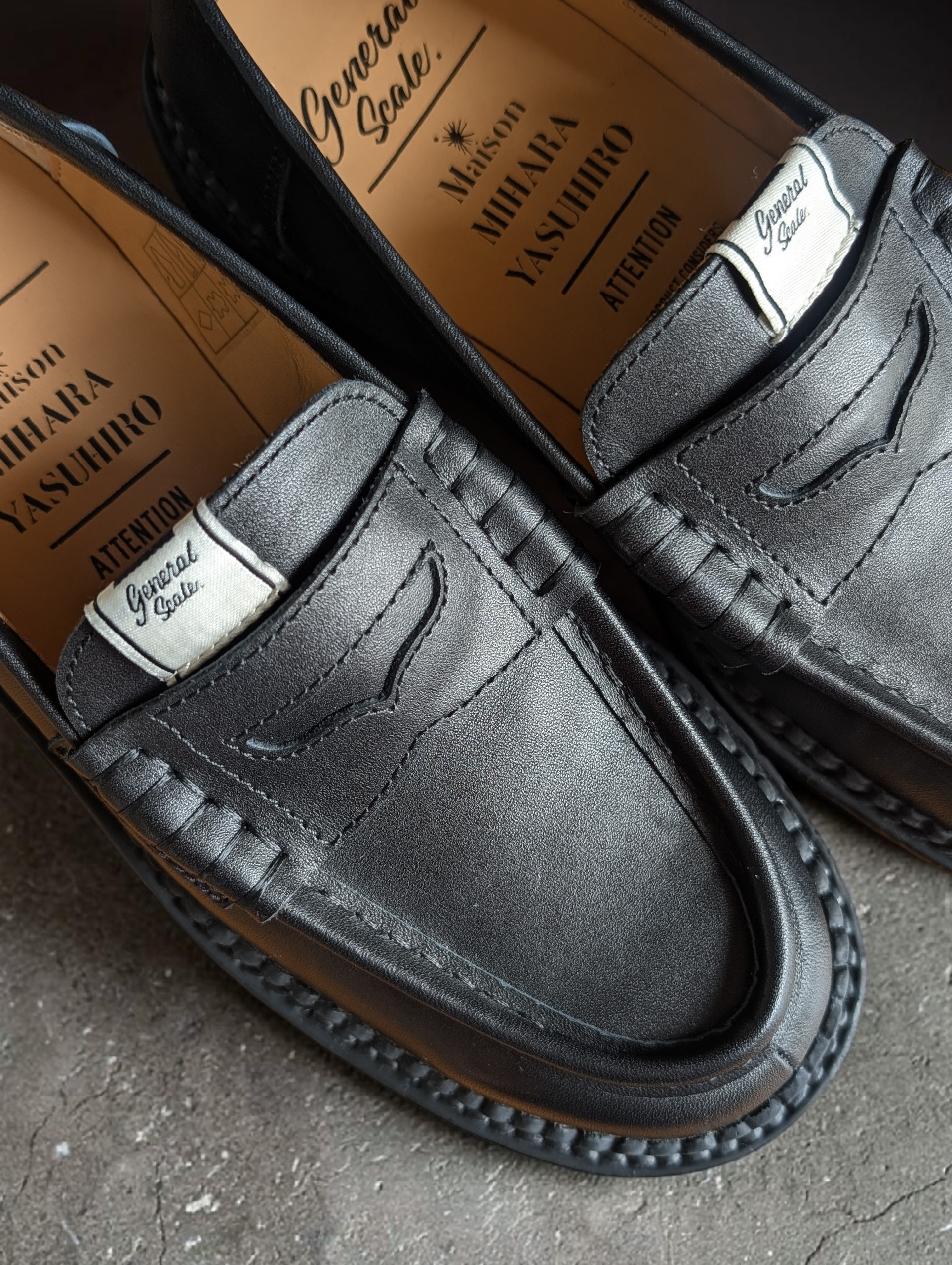 General Scale. Maison MIHARA YASUHIRO / "ANDY" Leather Loafers