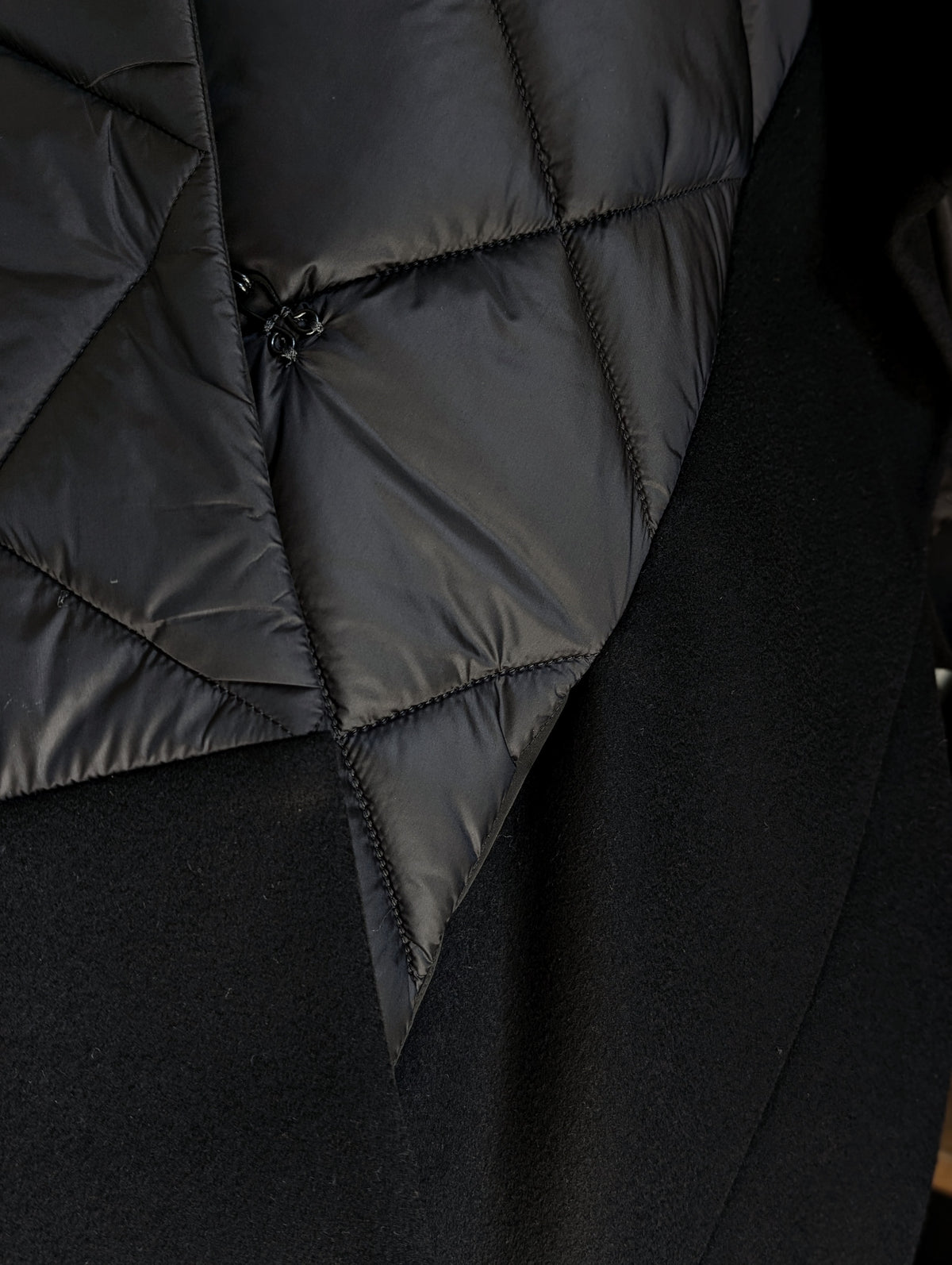 LUTZ HUELLE  ARMOUR VEST