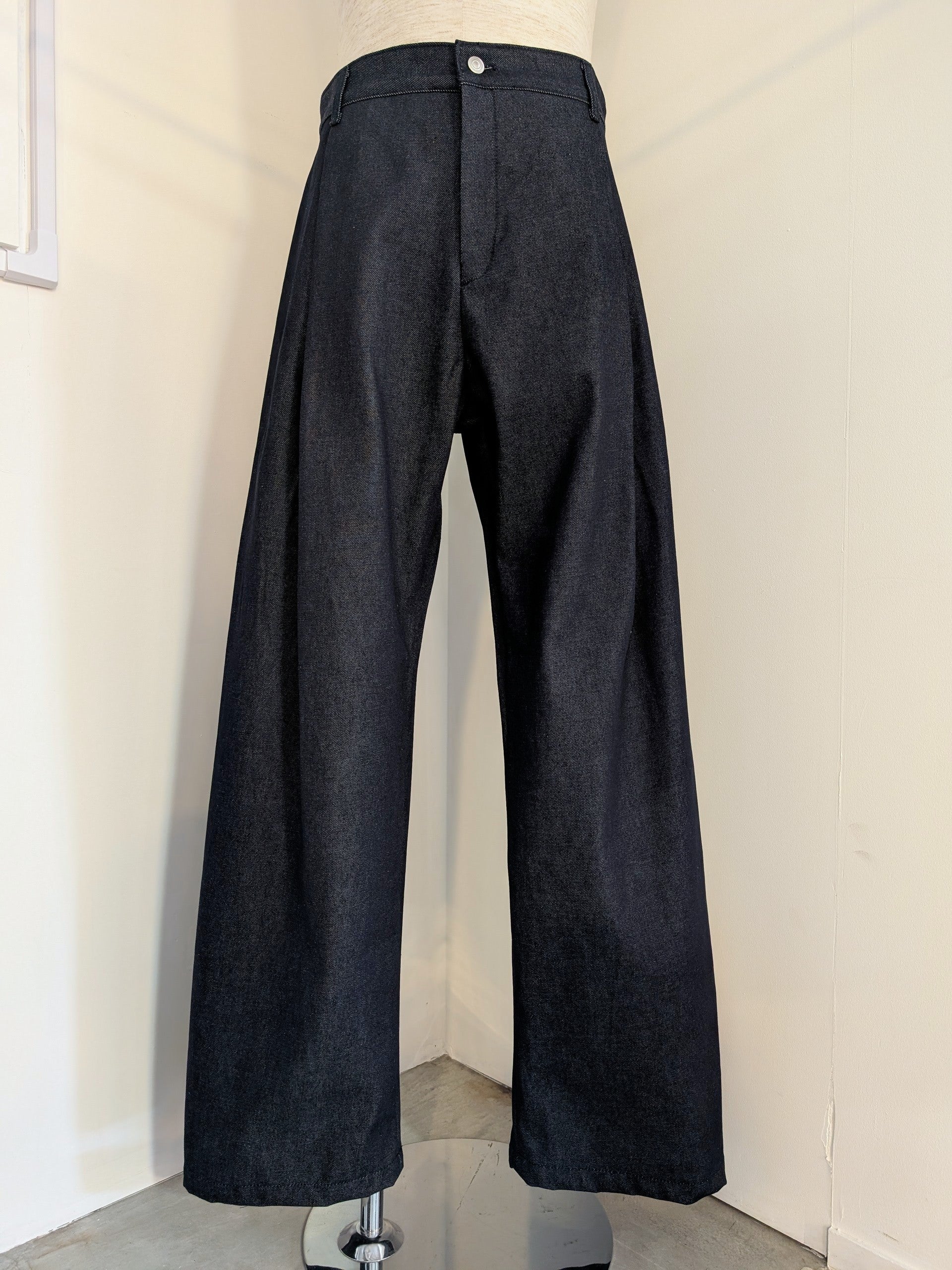 SEVENTH DENIM BERMUDA JEANS