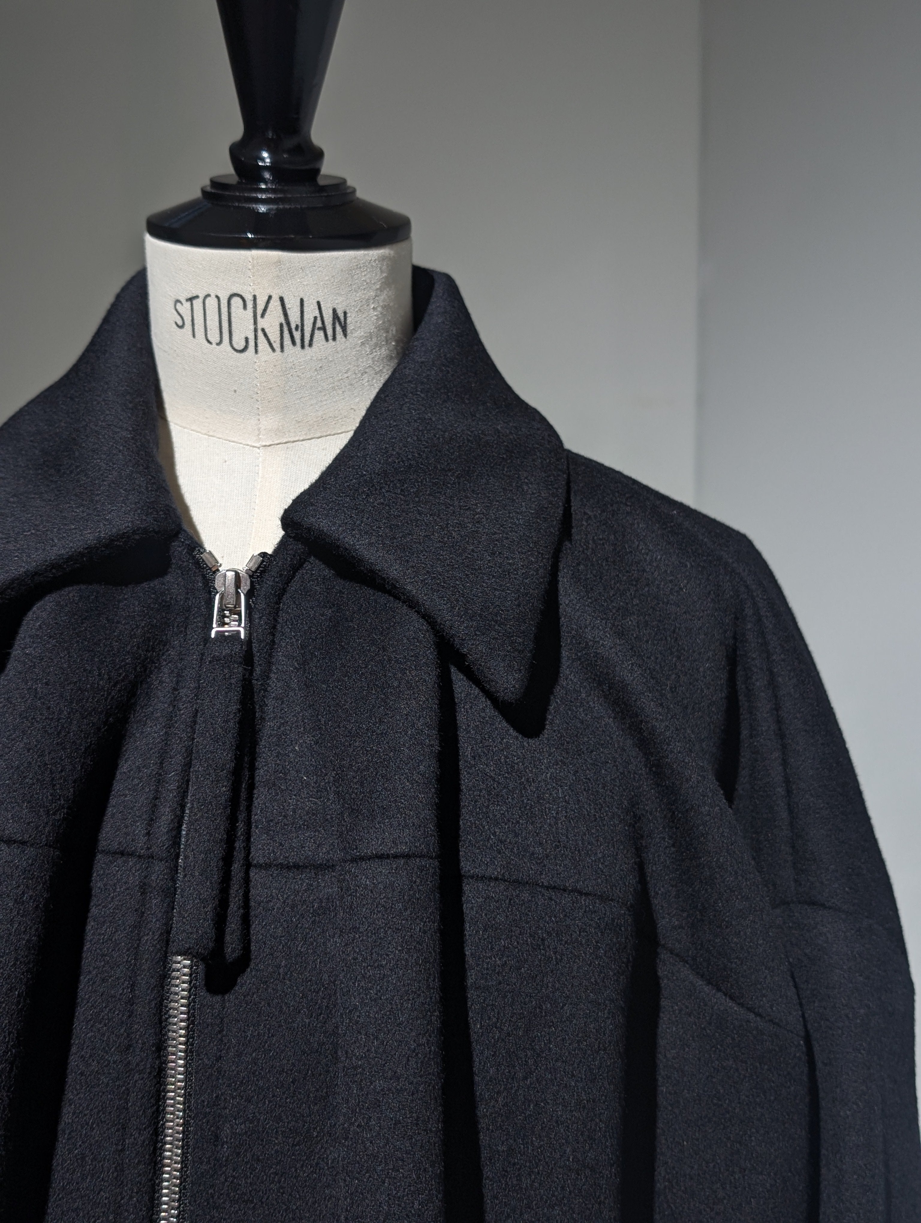 ENFOLD  ZIPPER BLOUSON