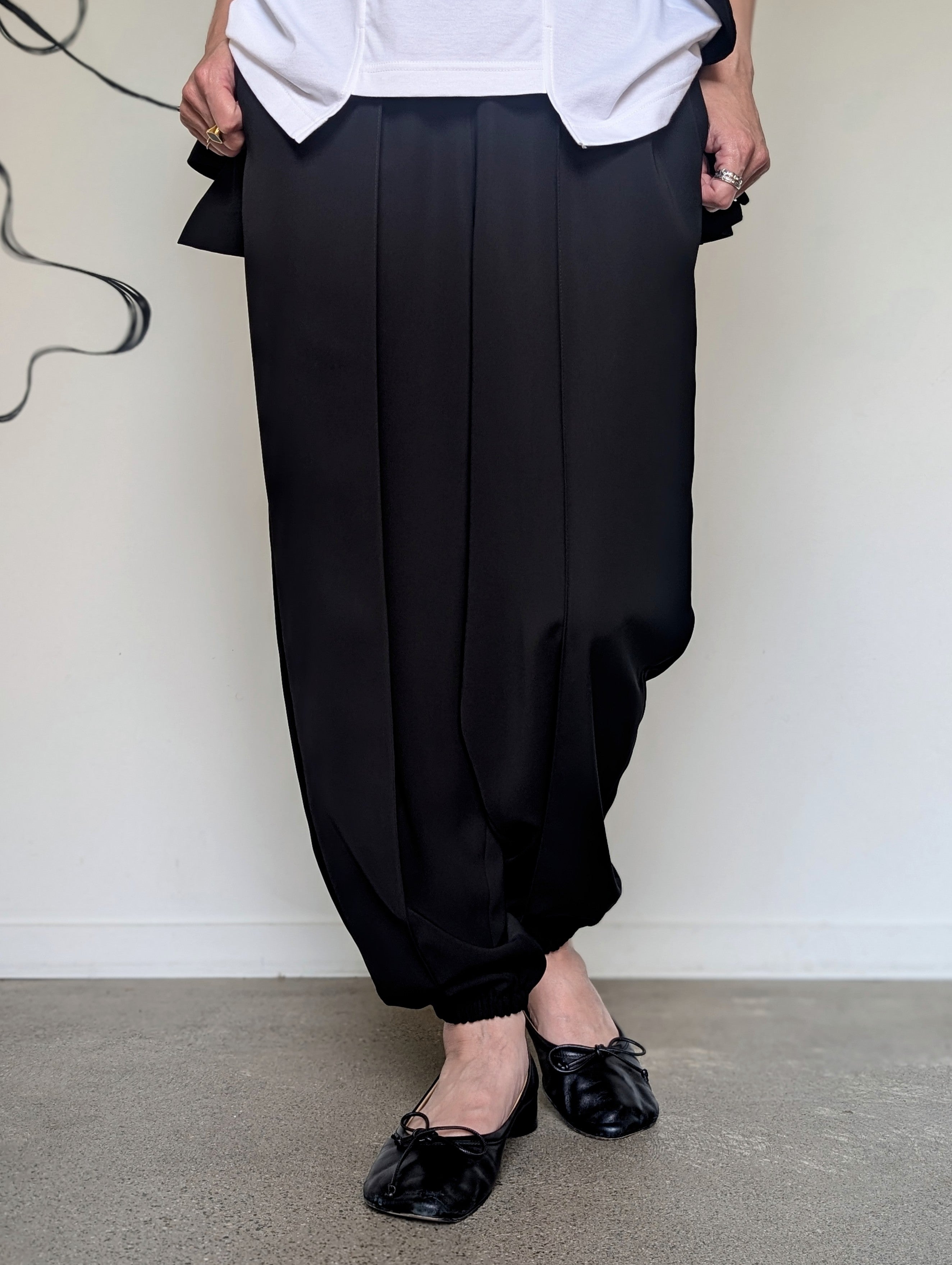 ENFOLD  JOGGER PANTS