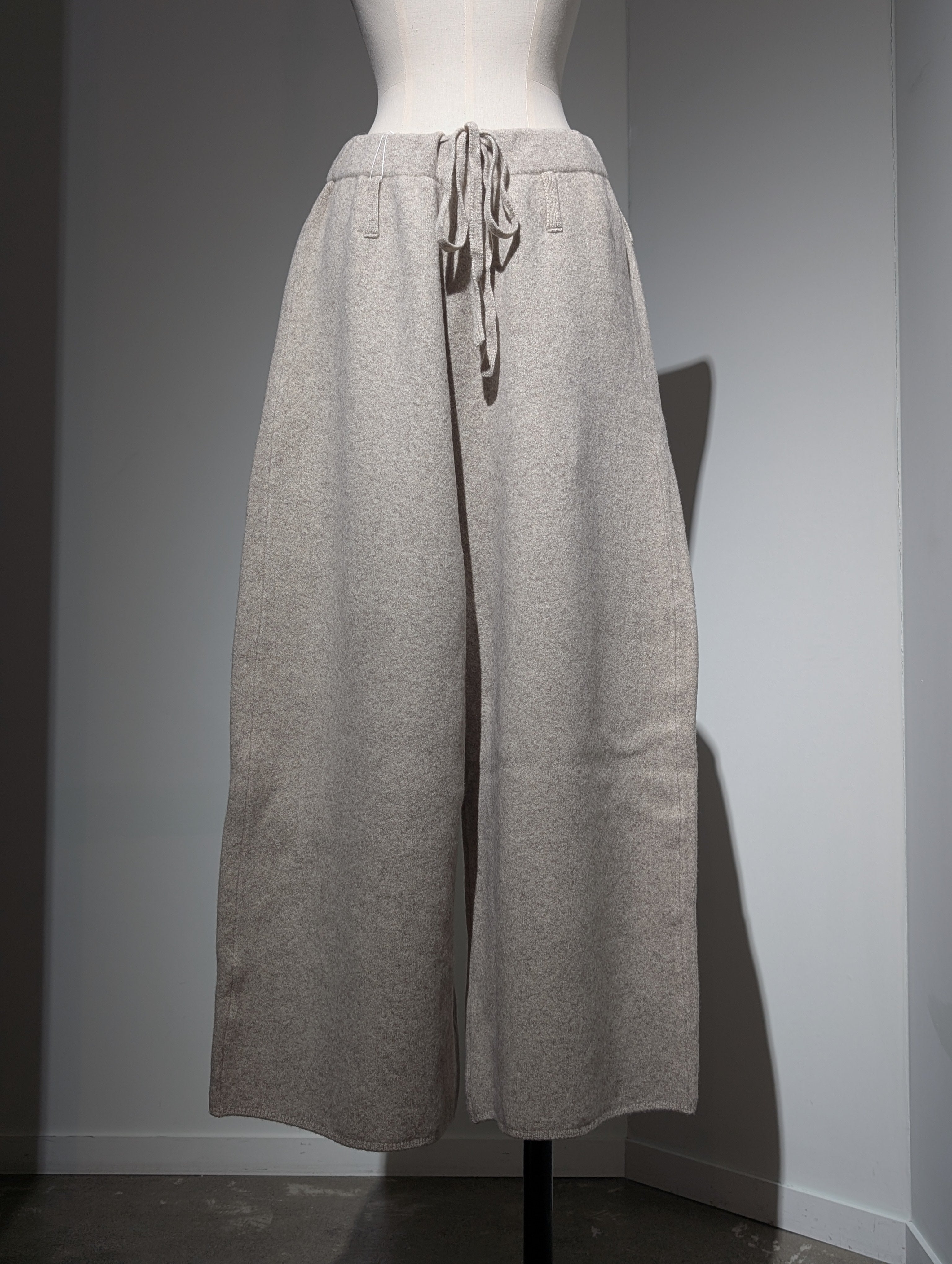 AEHRR 【Draping Knit Pants Extra Wide】