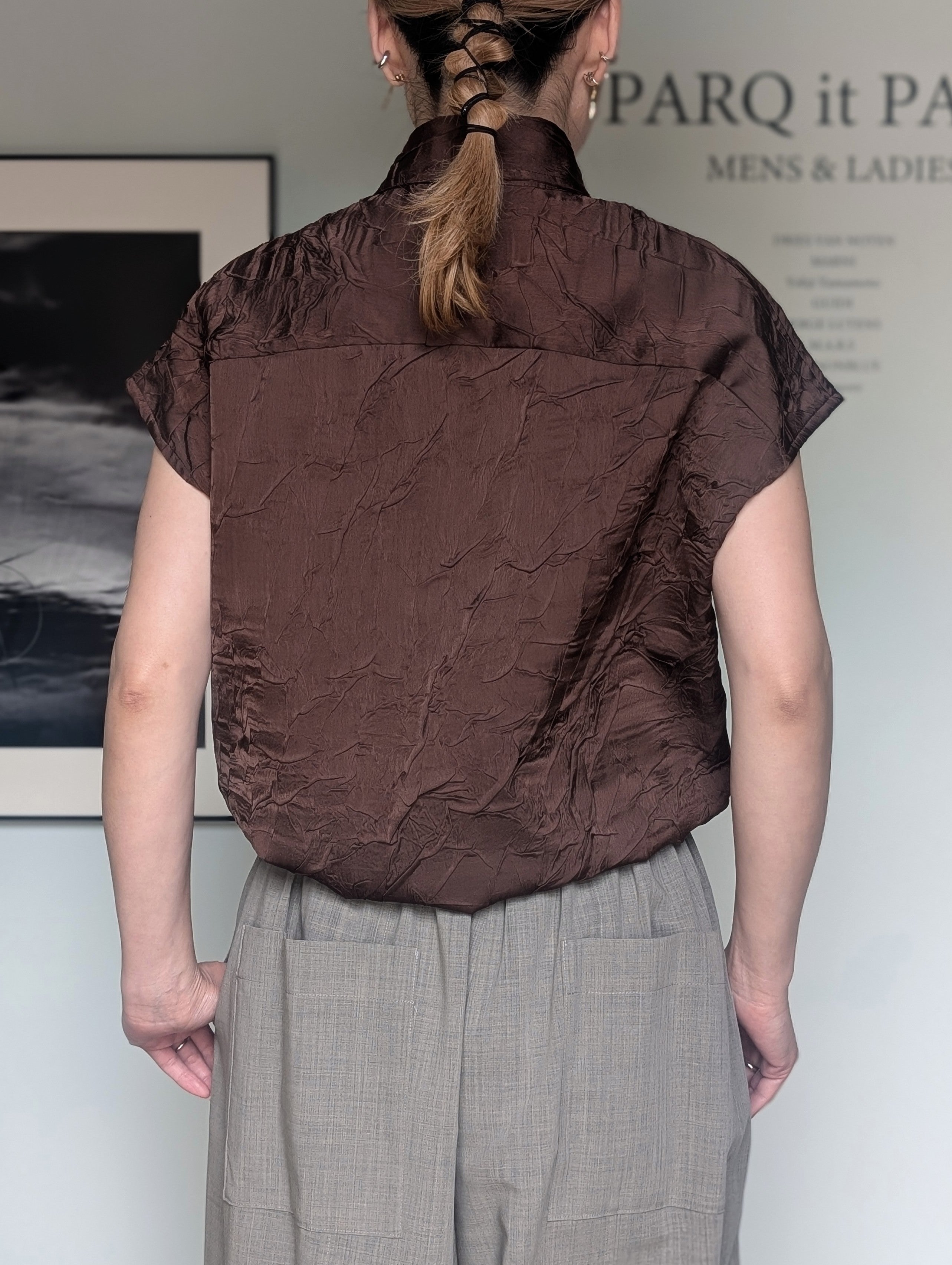 MADISONBLUE  J.BRADLEY SLEEVELESS SHIRT SATIN