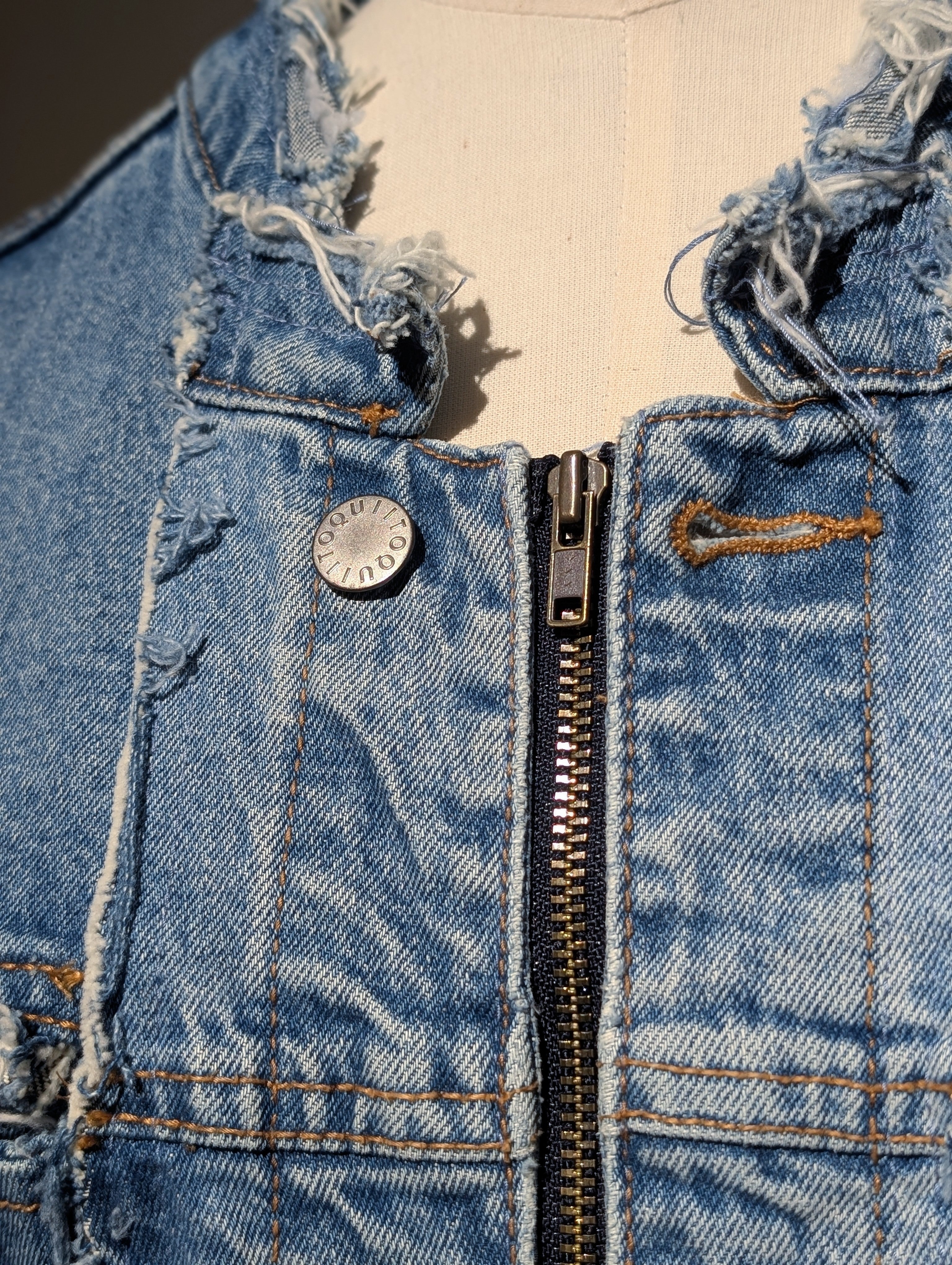 QUIITO RANDOM VEST