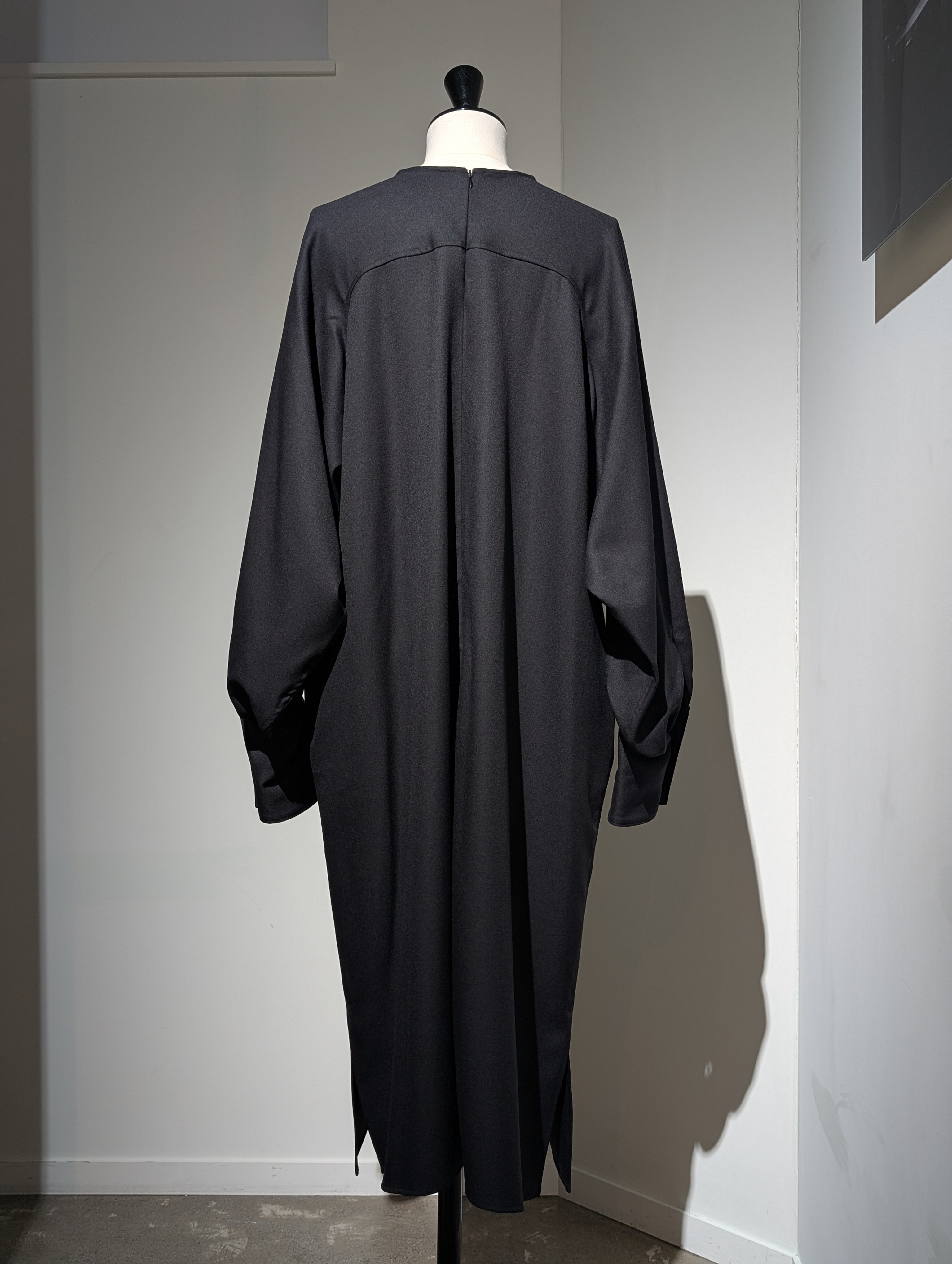AEHRR 【Draping Yoke Raglan Sleeve C/N OP】