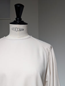 AEHRR 【Draping Yoke Raglan Sleeve C/N OP】
