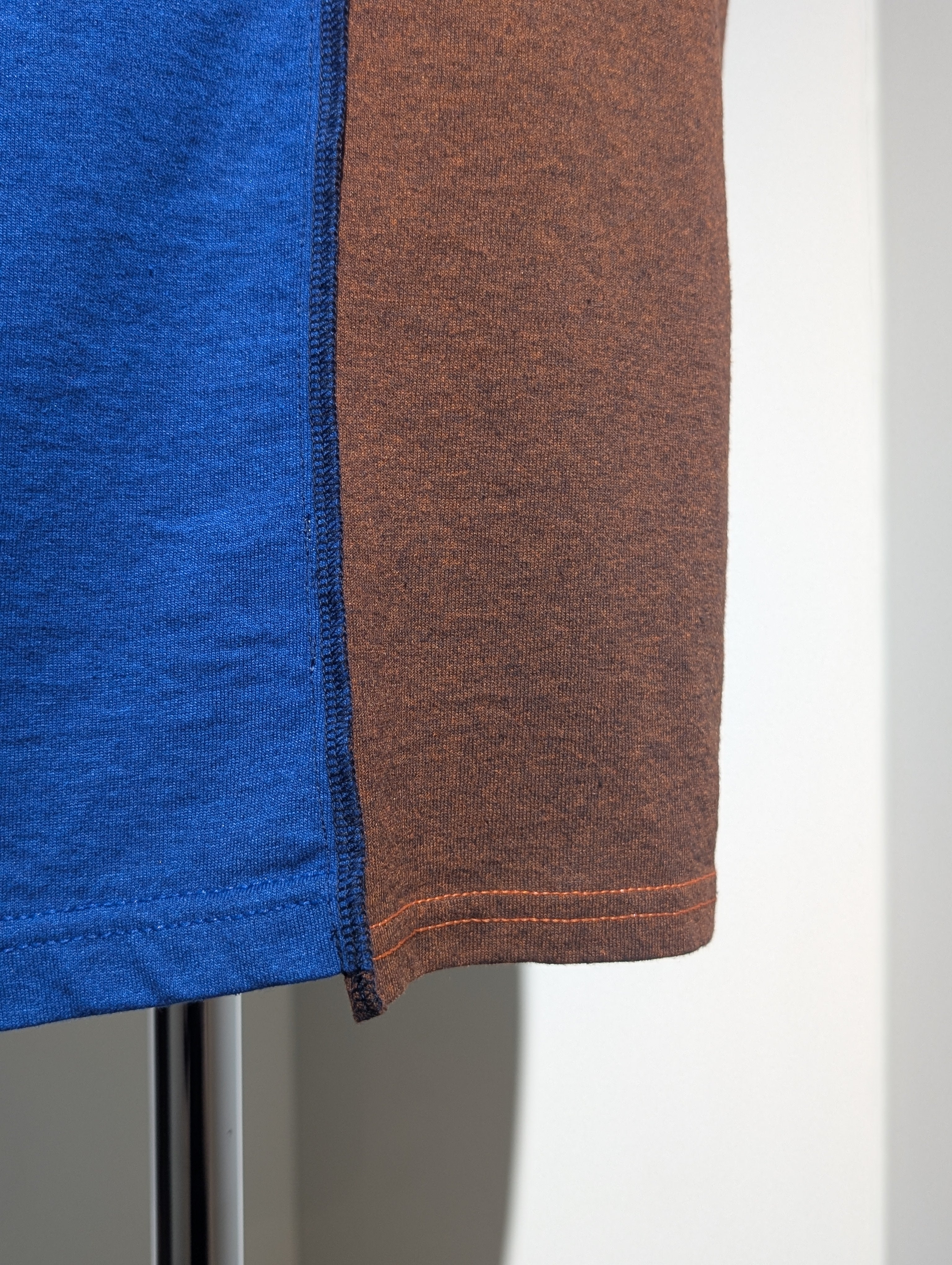 QUIITO HALF DYED LOGO TEE