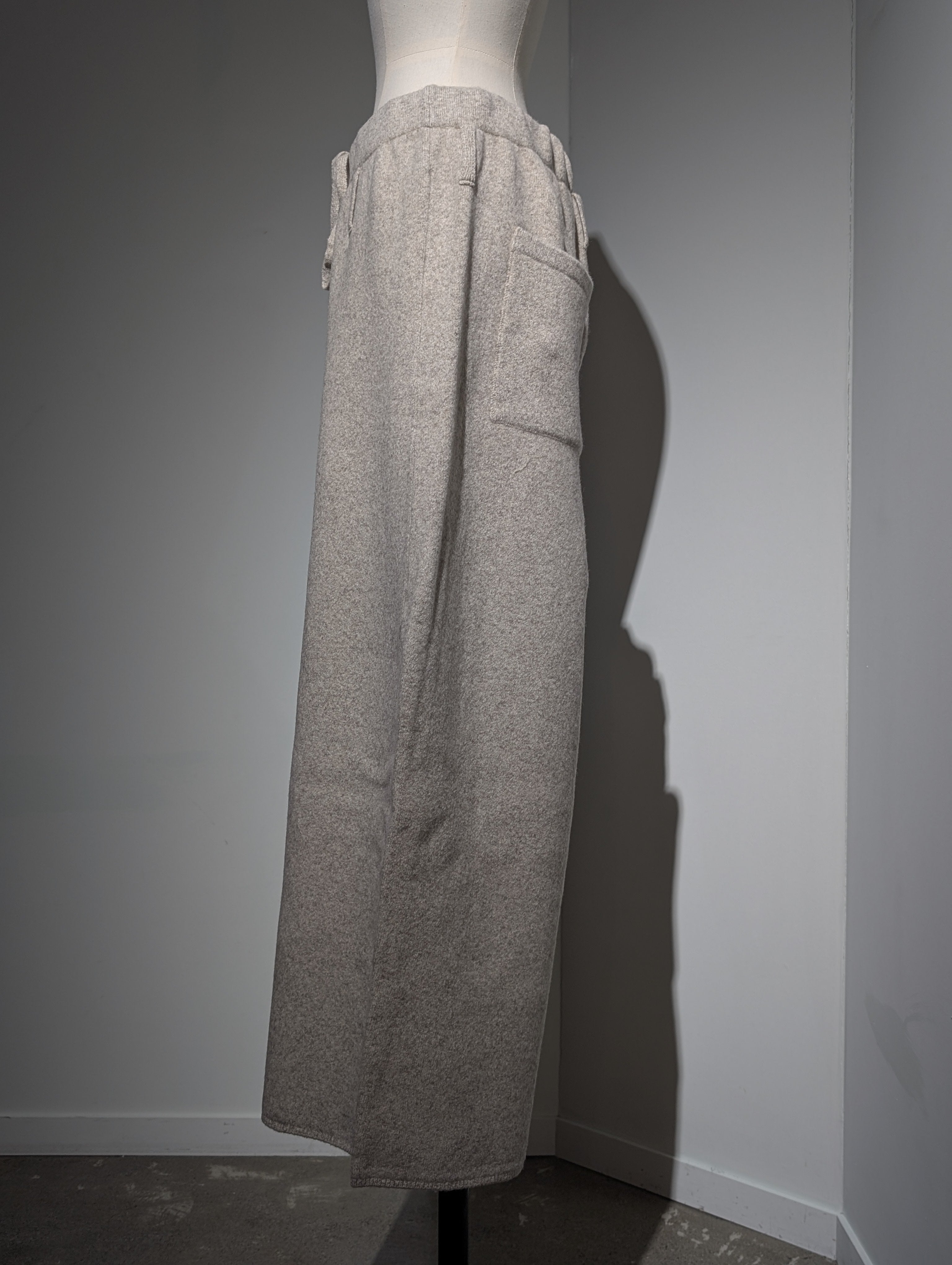 AEHRR 【Draping Knit Pants Extra Wide】