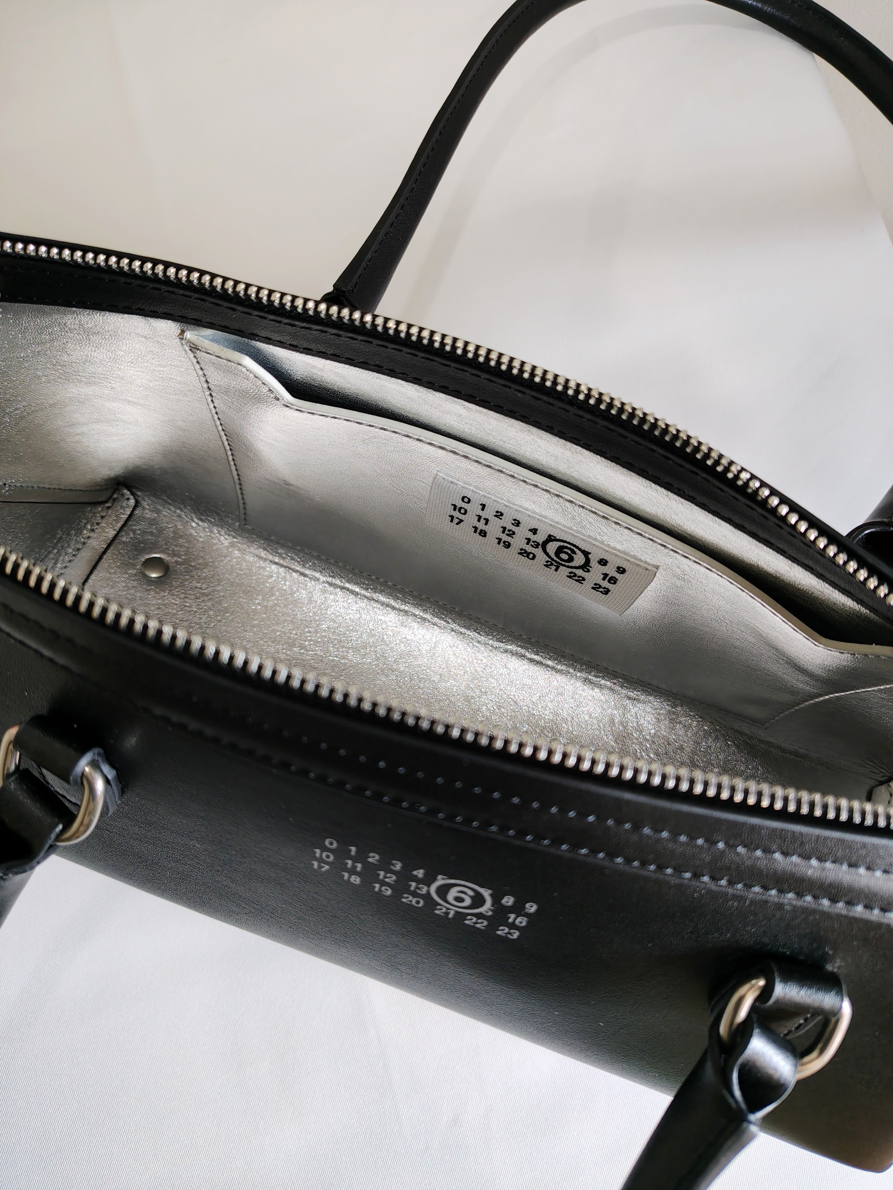 MM⑥ SB6ZH0040  NEW BAULETTO  J  MEDIUM BAG