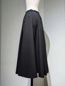 MADISONBLUE  TUCKED MI-MOLLET FLARE SKIRT W TRO