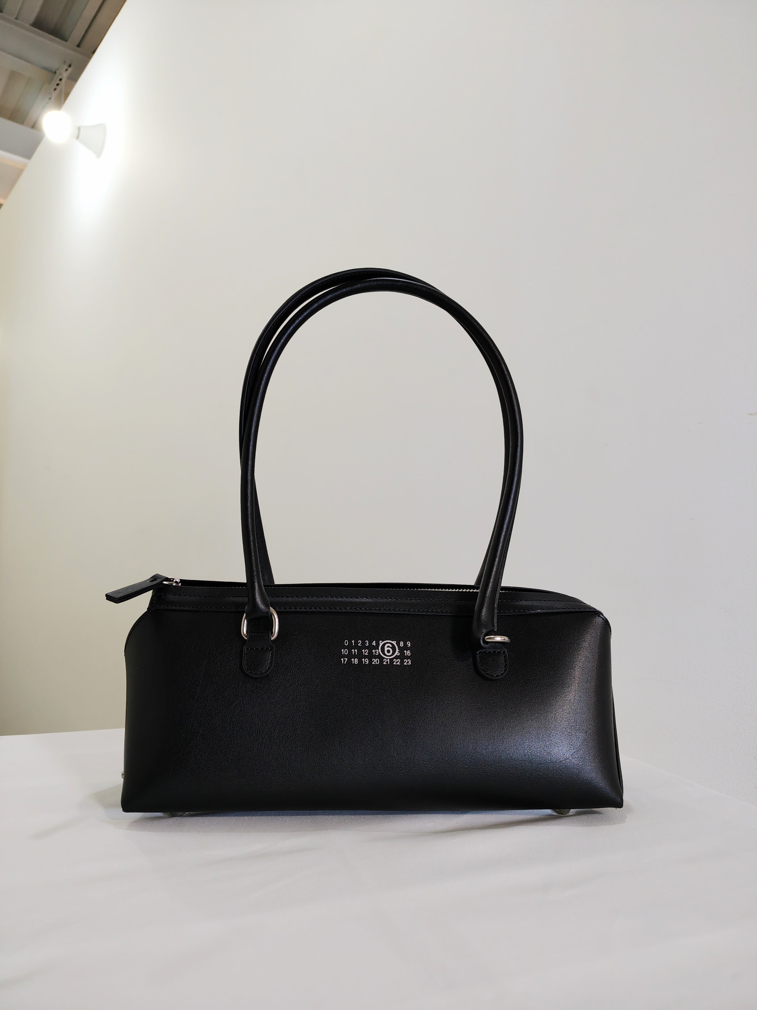 MM⑥ SB6ZH0040  NEW BAULETTO  J  MEDIUM BAG