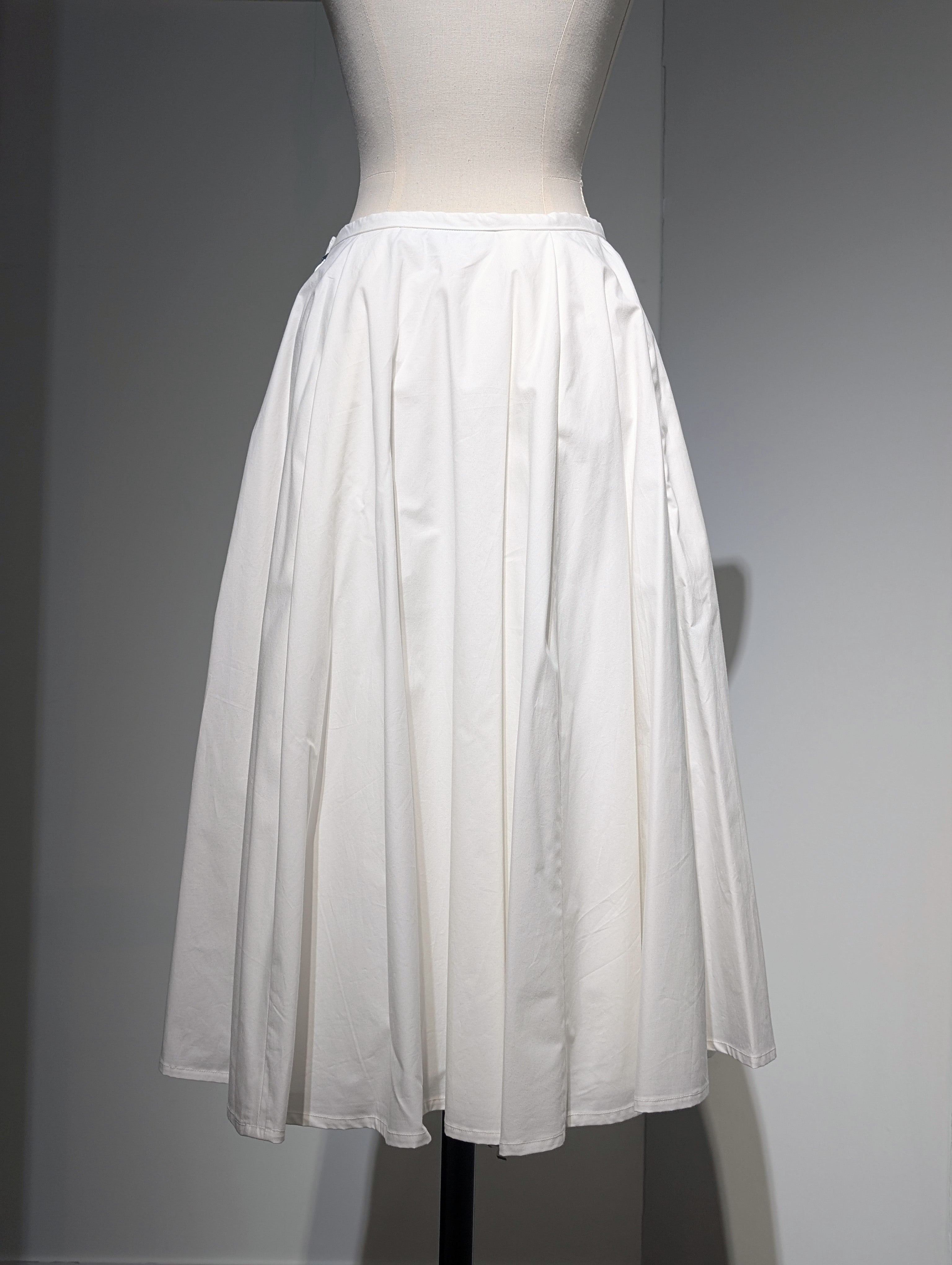 MADISONBLUE   TUCKED MI-MOLLET FLARE SKIRT